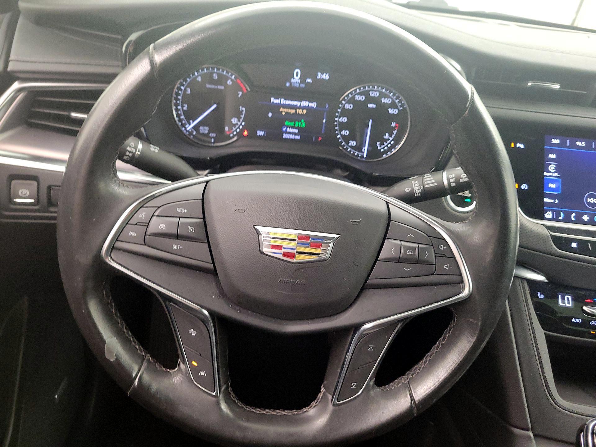 Thumbnail: 2023 Cadillac XT5 - 10