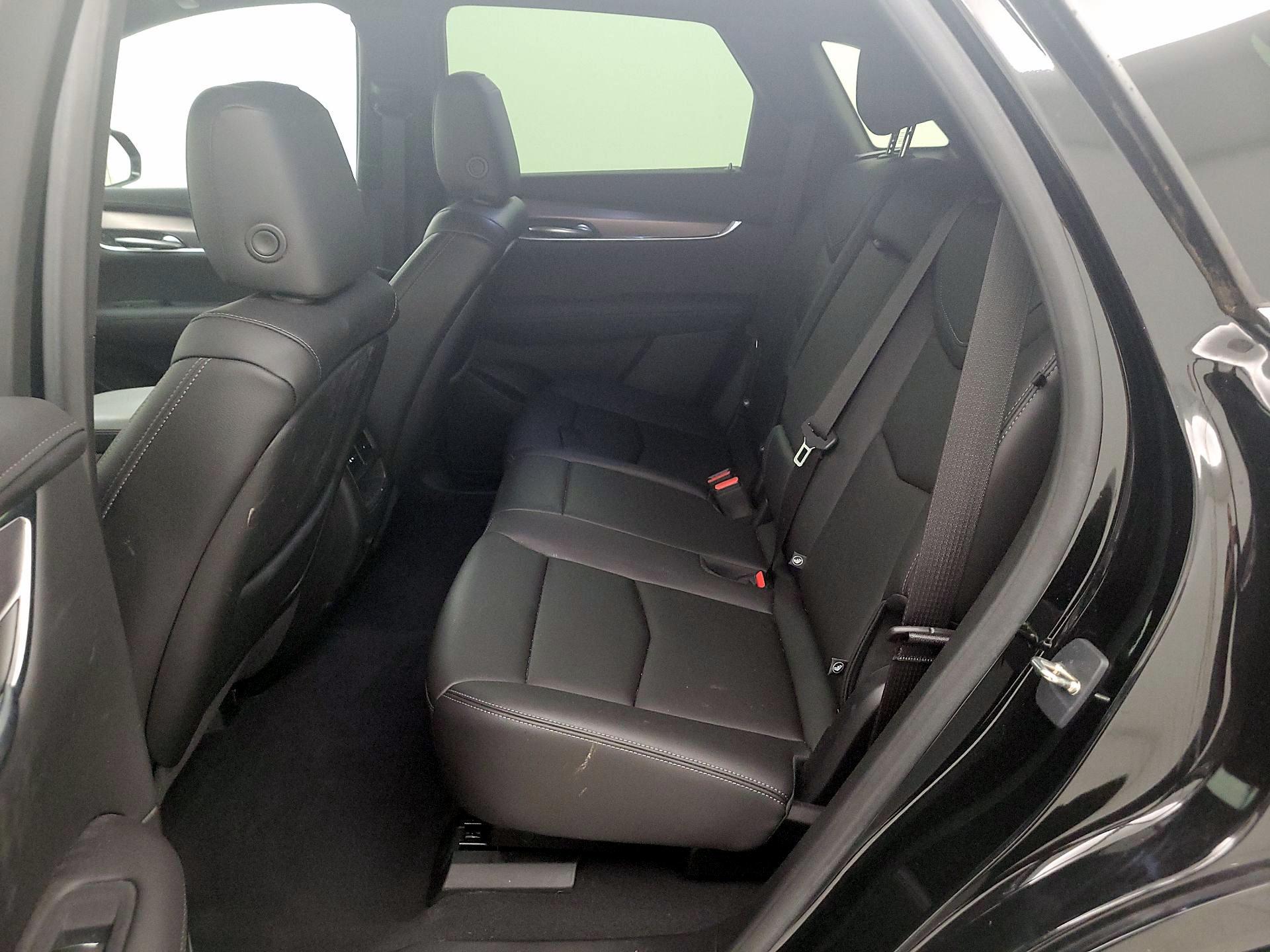 Thumbnail: 2023 Cadillac XT5 - 19