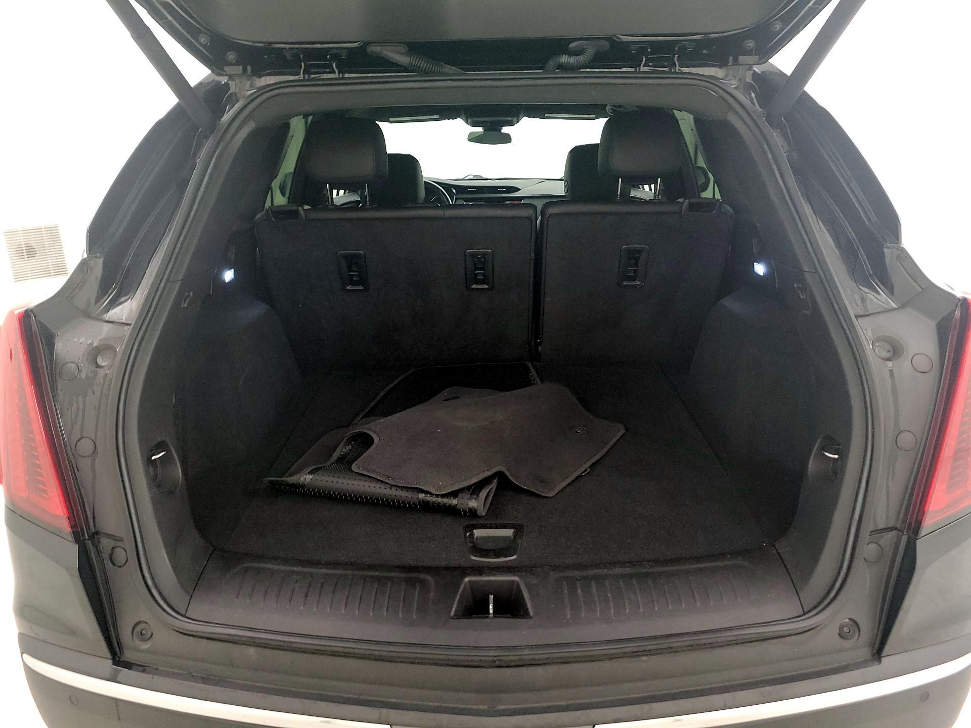 Thumbnail: 2023 Cadillac XT5 - 20