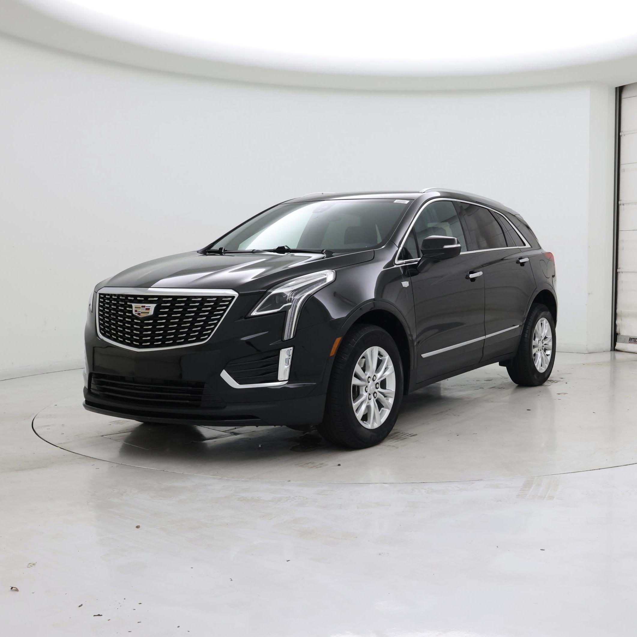 Thumbnail: 2023 Cadillac XT5 - 4