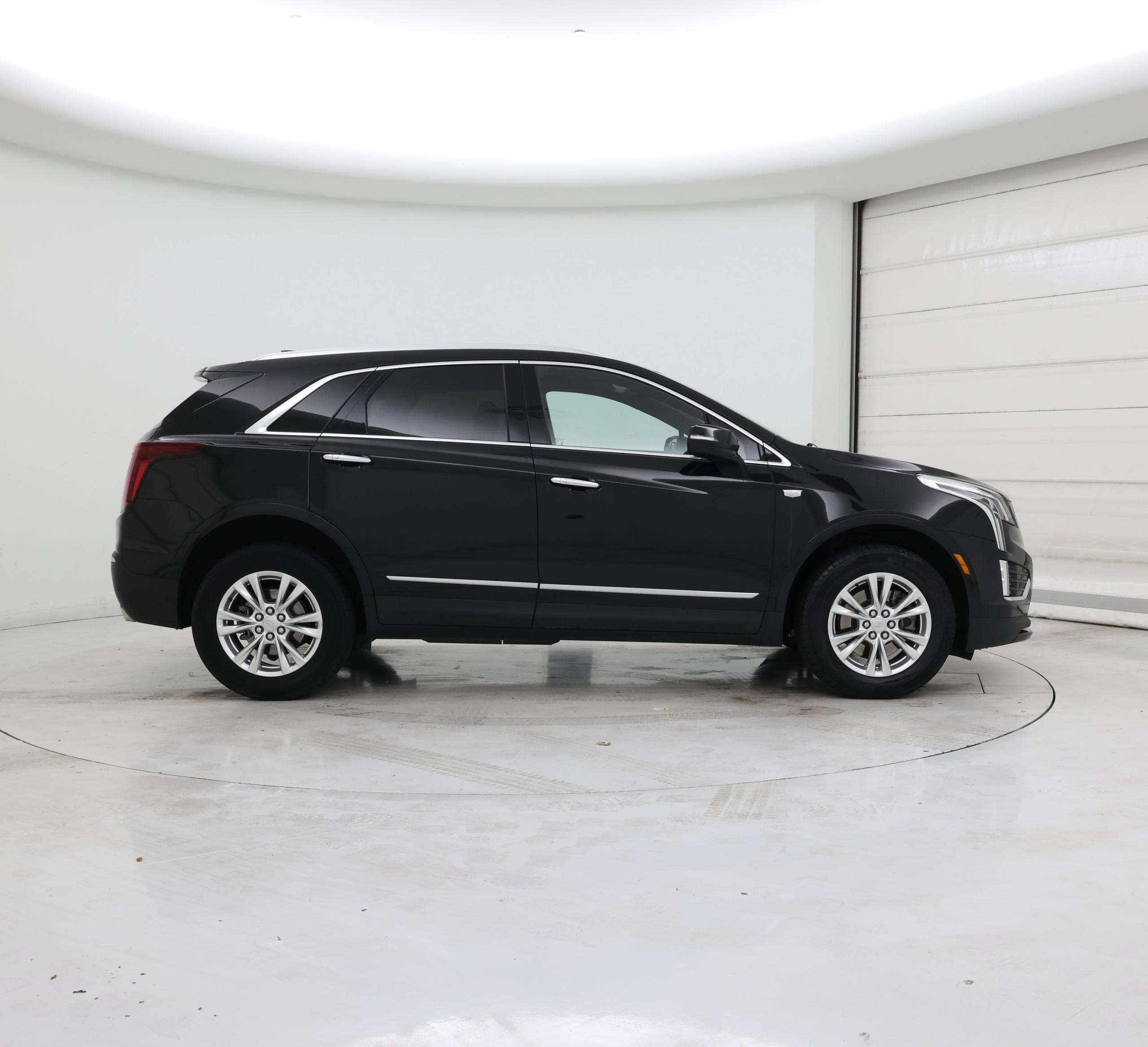 Thumbnail: 2023 Cadillac XT5 - 7