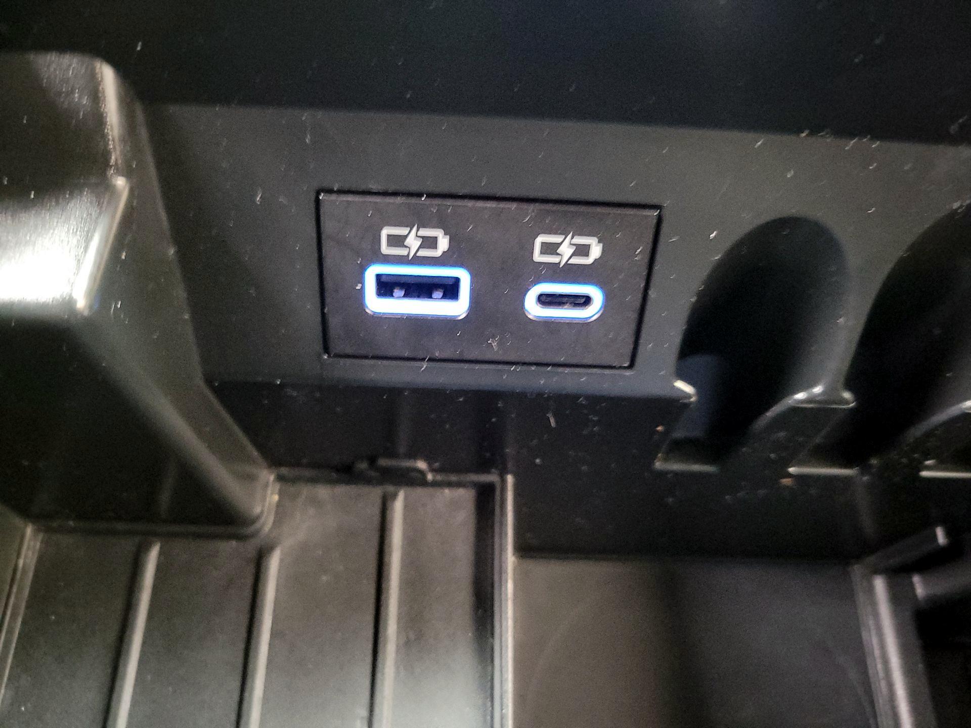 Thumbnail: 2023 Toyota Tundra - 18