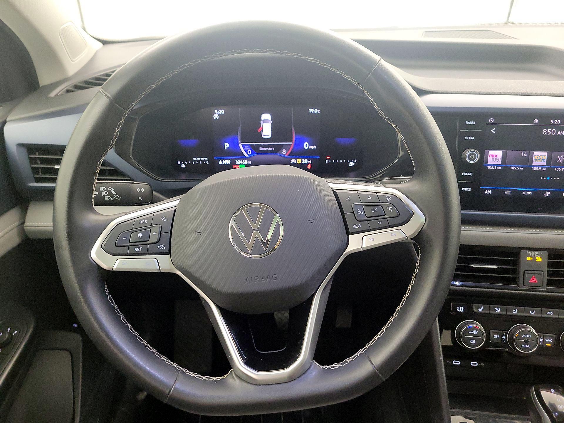 Thumbnail: 2024 Volkswagen Taos - 10