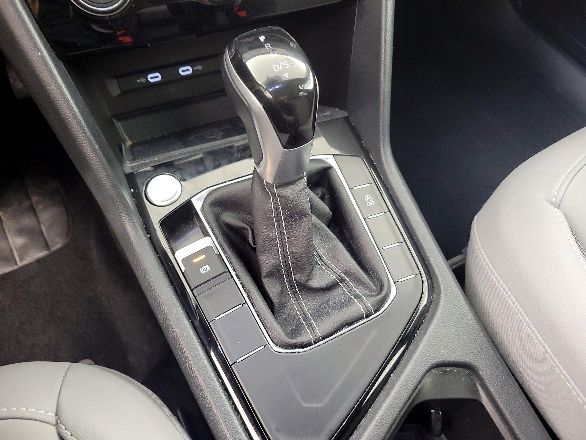 Thumbnail: 2024 Volkswagen Taos - 17