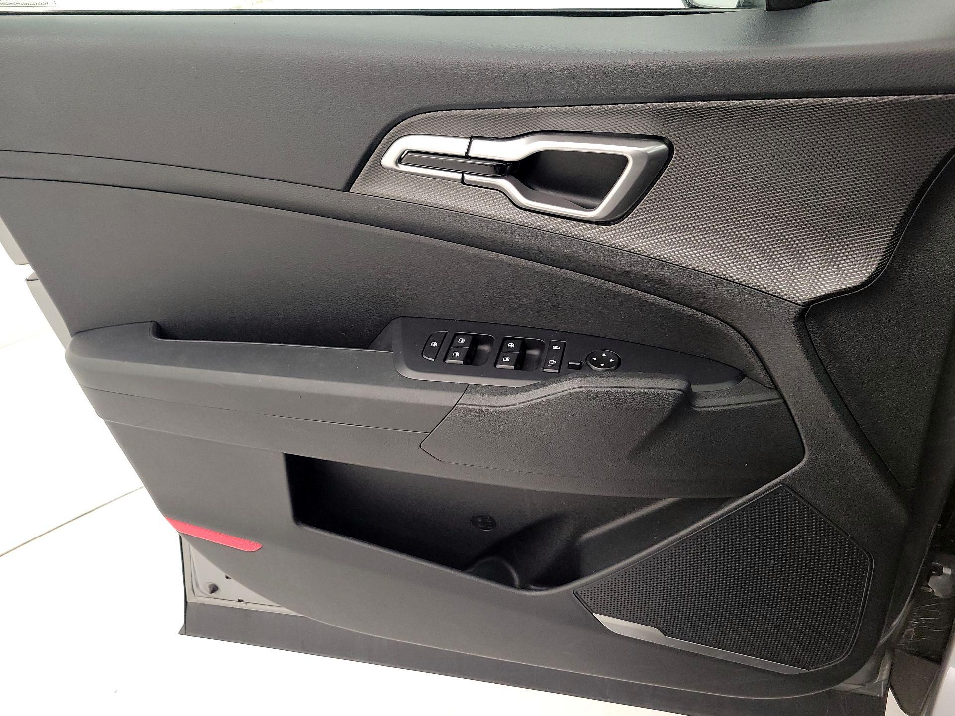 Thumbnail: 2024 Kia Sportage - 12