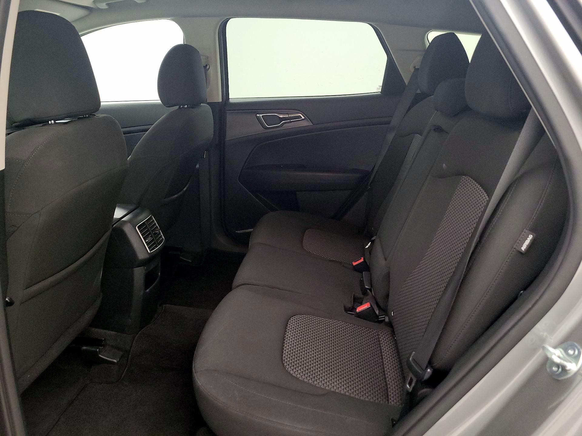 Thumbnail: 2024 Kia Sportage - 19