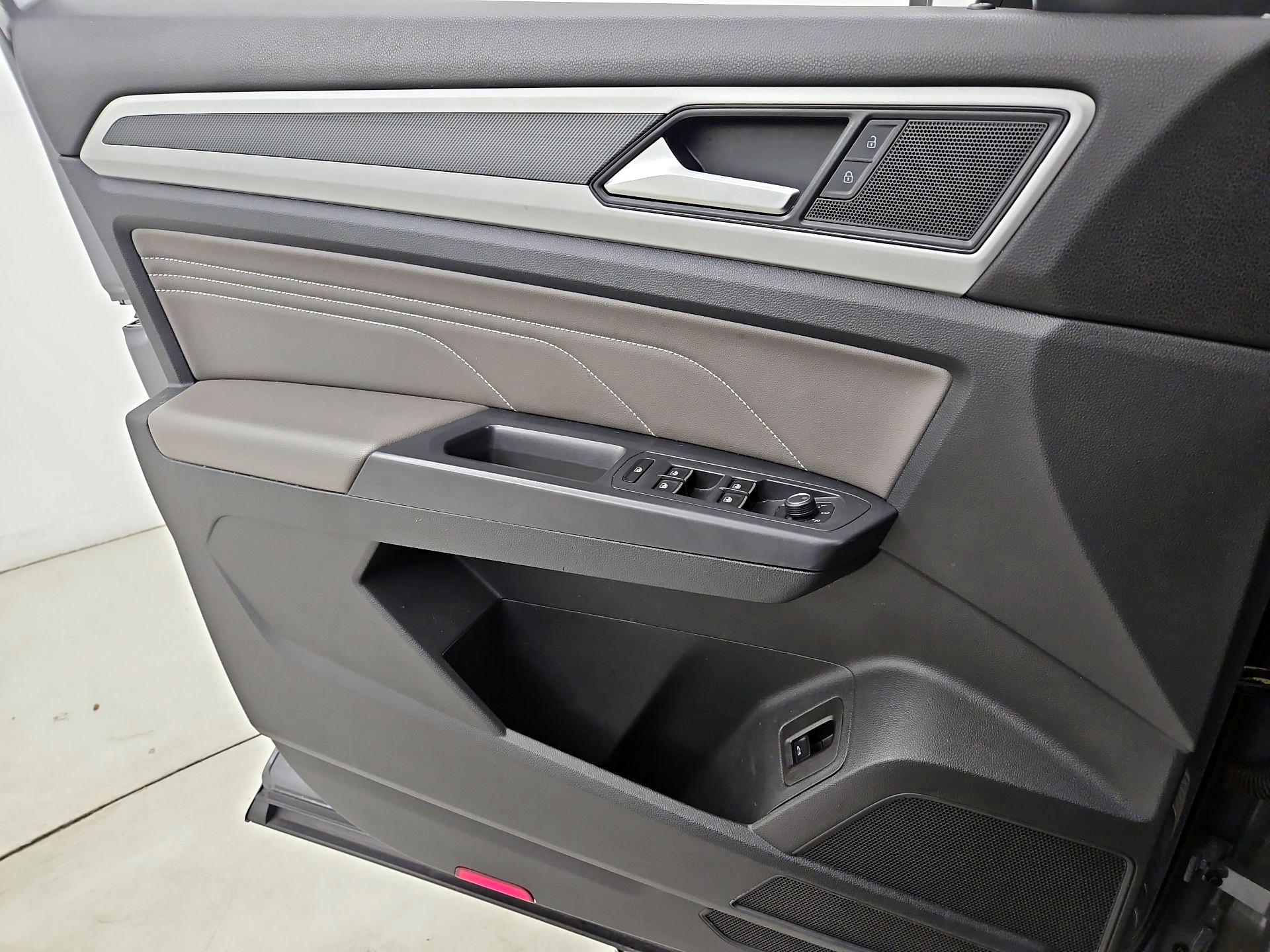 Thumbnail: 2021 Volkswagen Atlas - 12