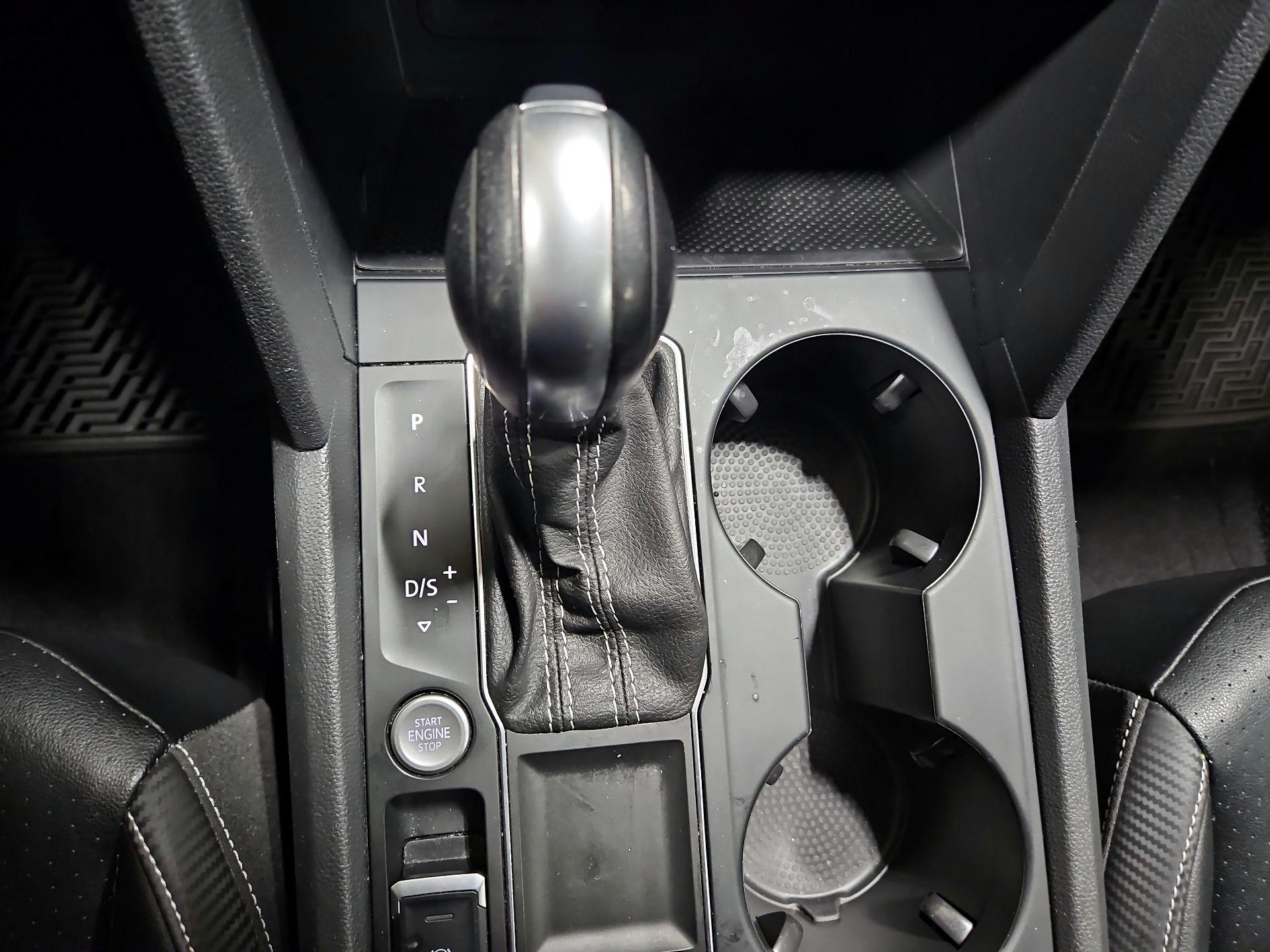 Thumbnail: 2021 Volkswagen Atlas - 17