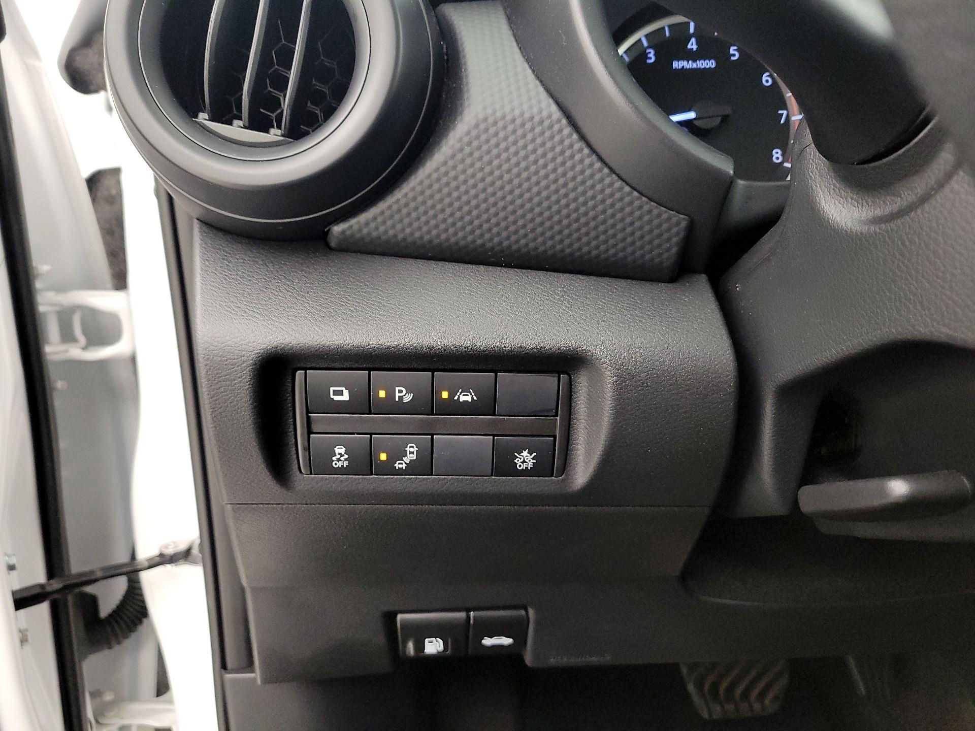 Thumbnail: 2024 Nissan Kicks - 13