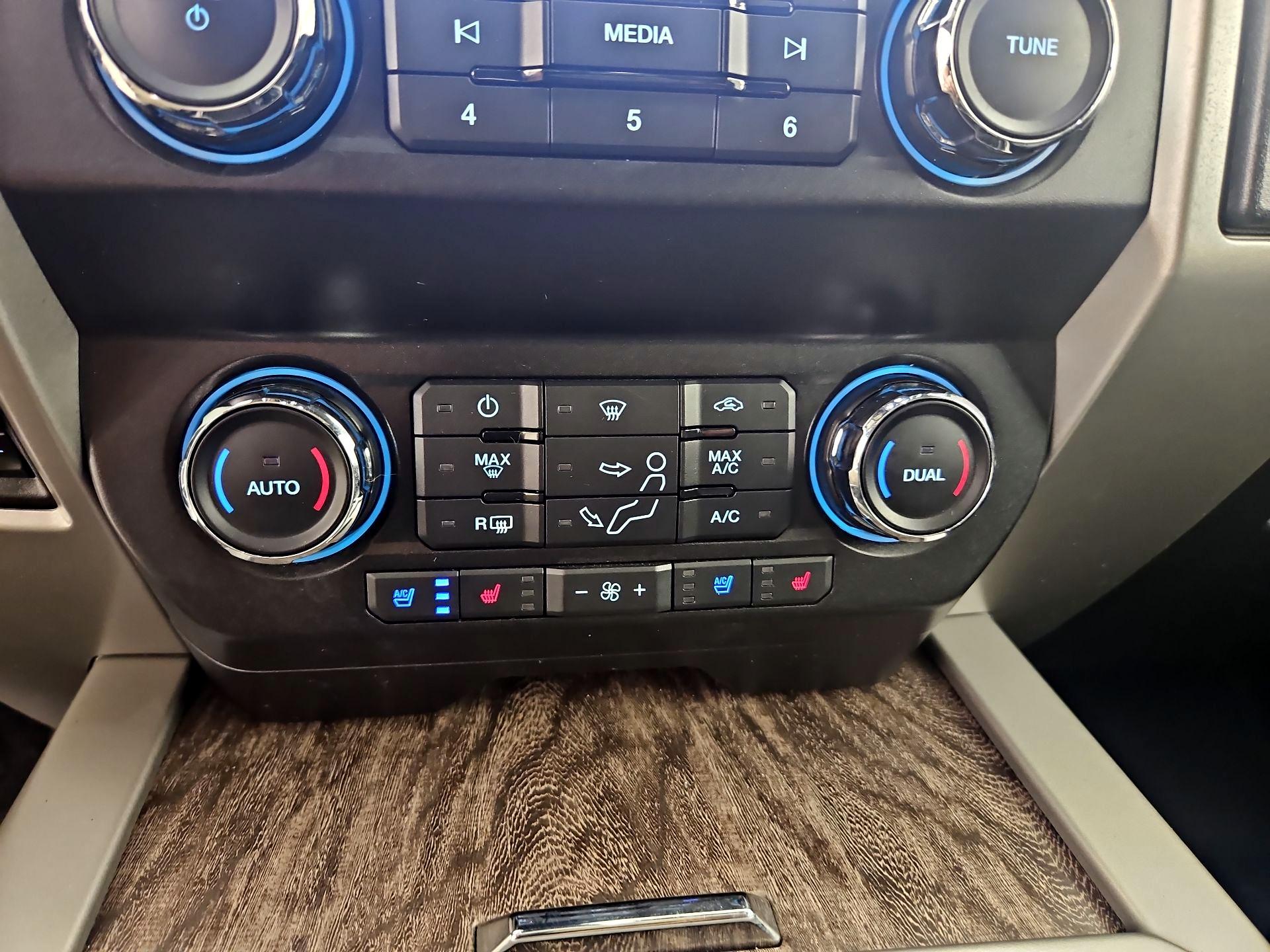 Thumbnail: 2019 Ford F-250 - 16