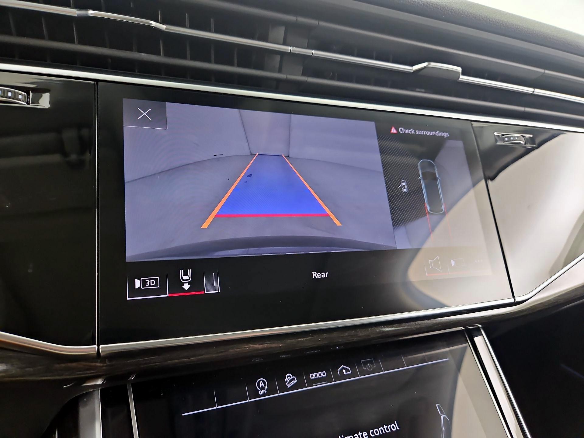 Thumbnail: 2022 Audi Q7 - 15