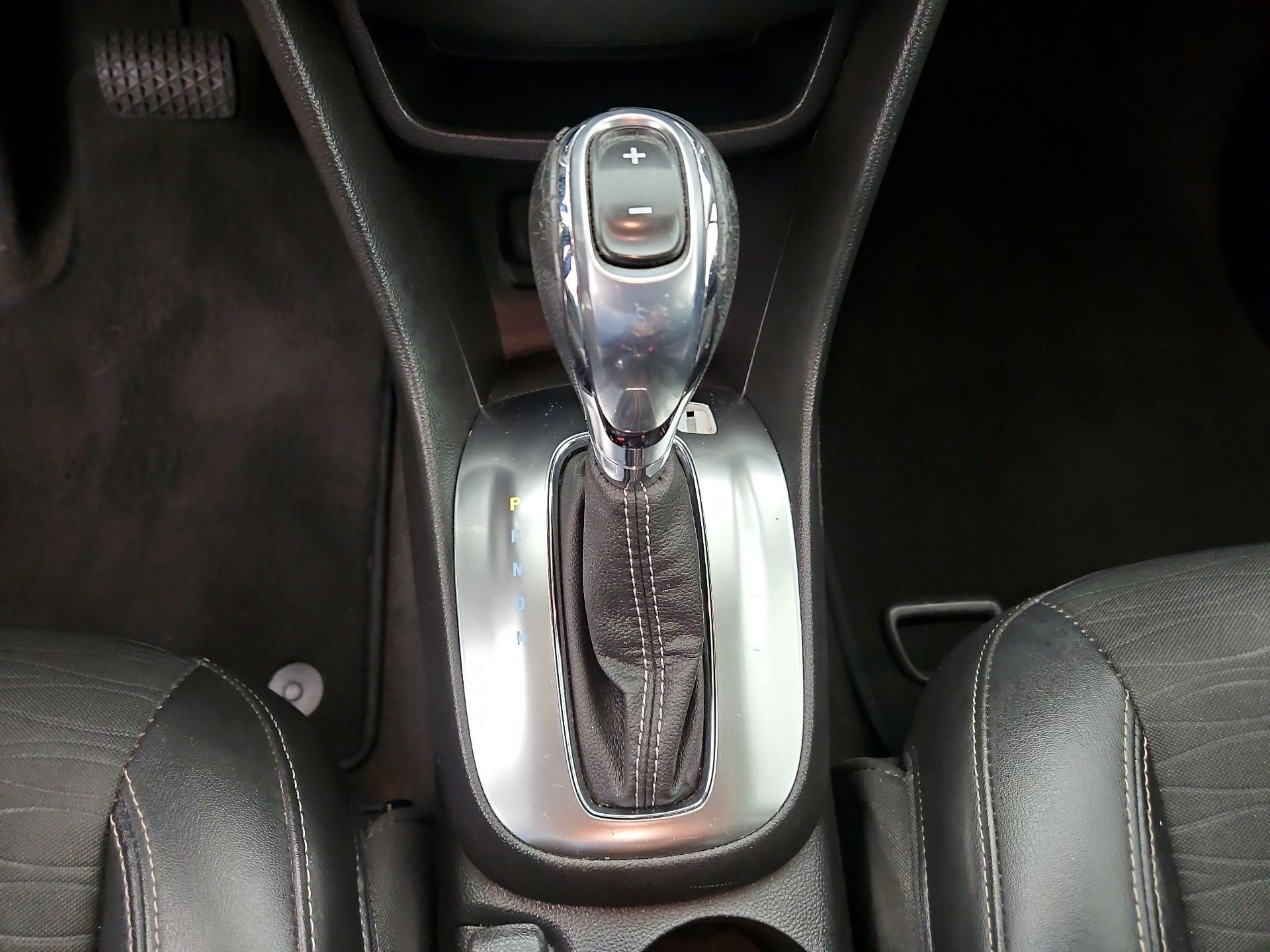 Thumbnail: 2016 Buick Encore - 17