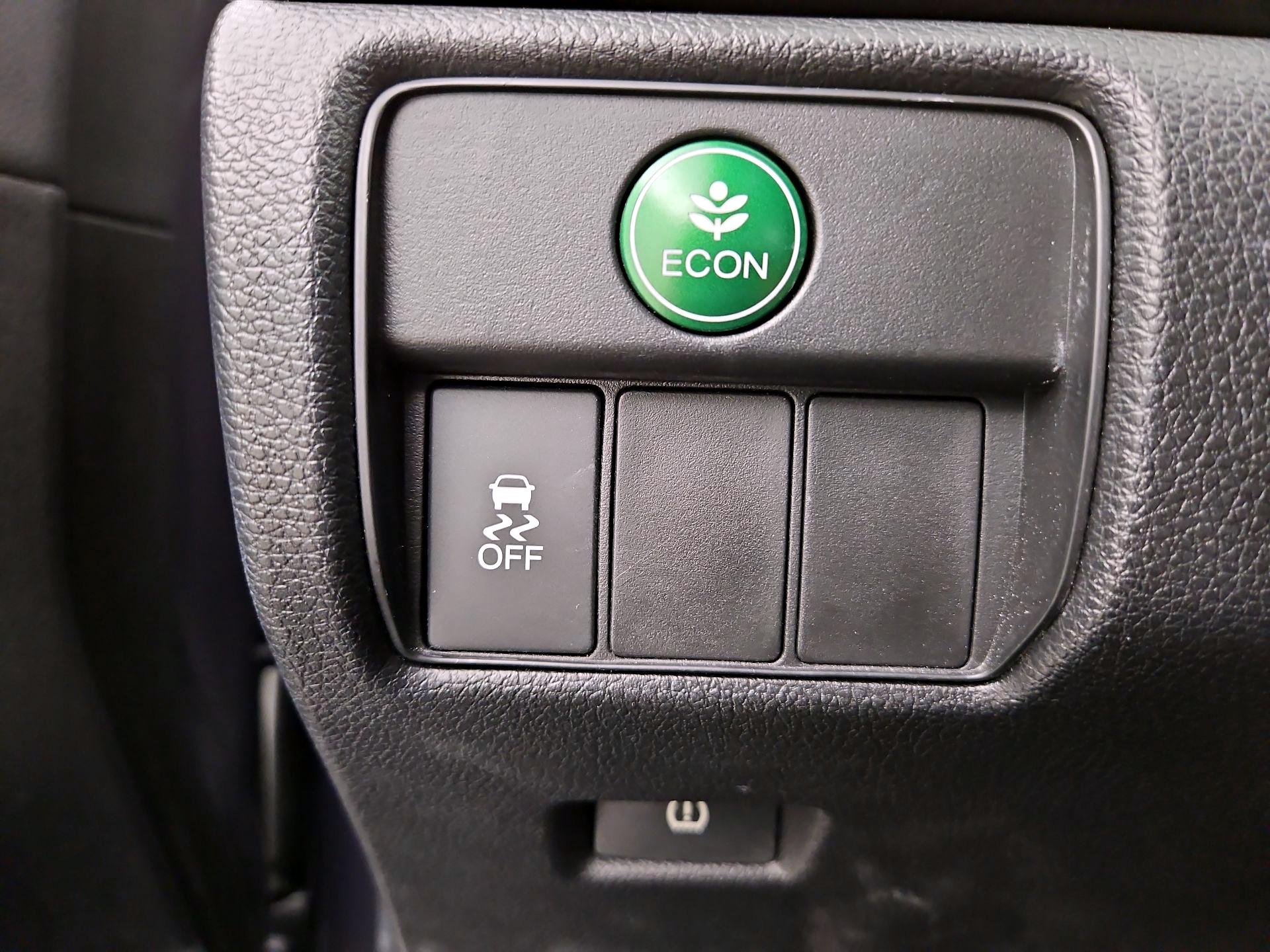 Thumbnail: 2016 Honda Accord - 13