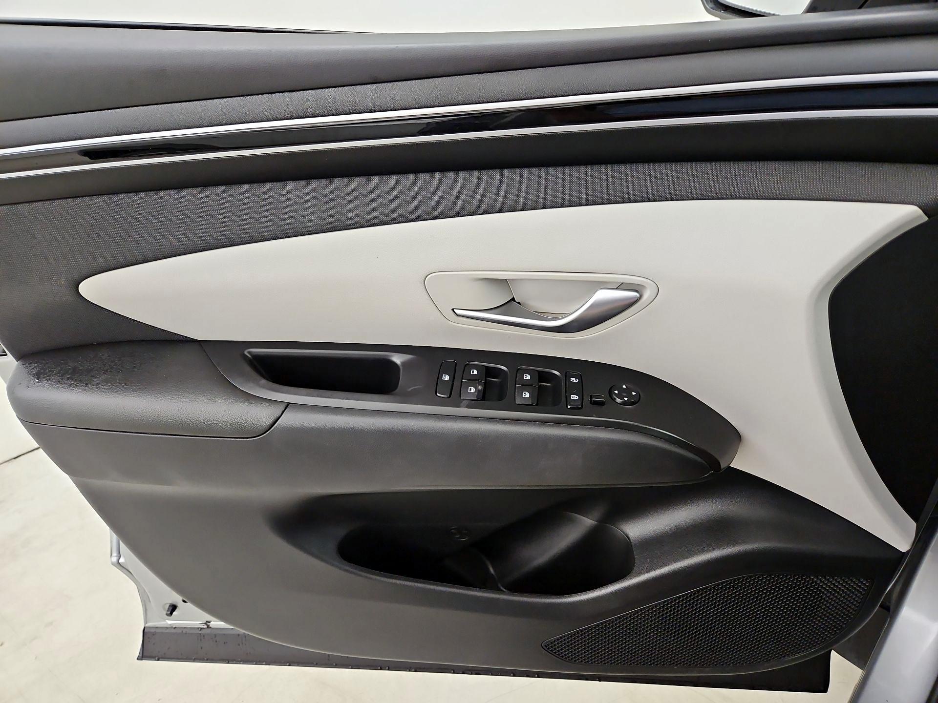 Thumbnail: 2023 Hyundai Tucson - 12