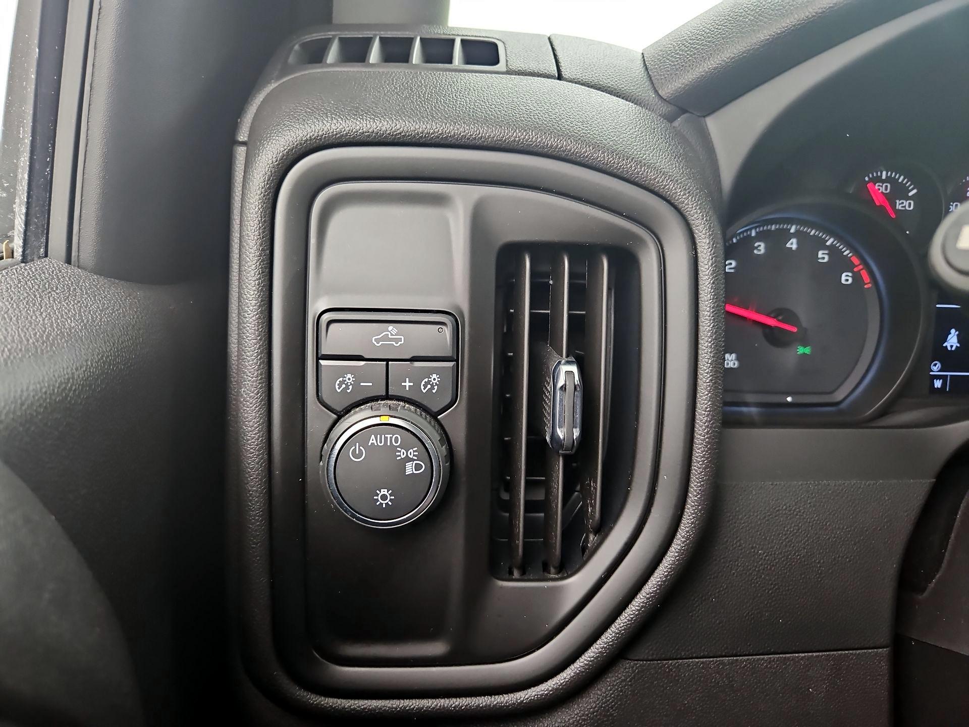 Thumbnail: 2023 Chevrolet Silverado 1500 - 13