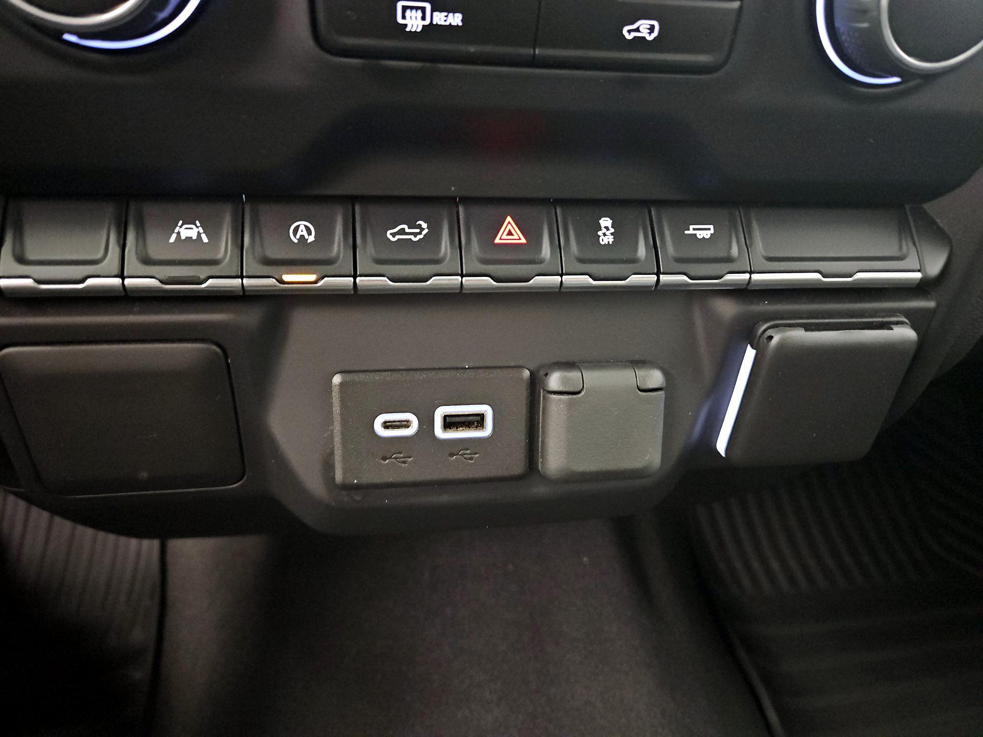 Thumbnail: 2023 Chevrolet Silverado 1500 - 18