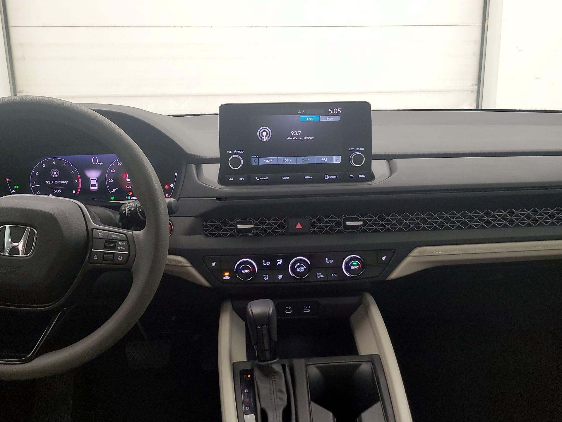 Thumbnail: 2023 Honda Accord - 9