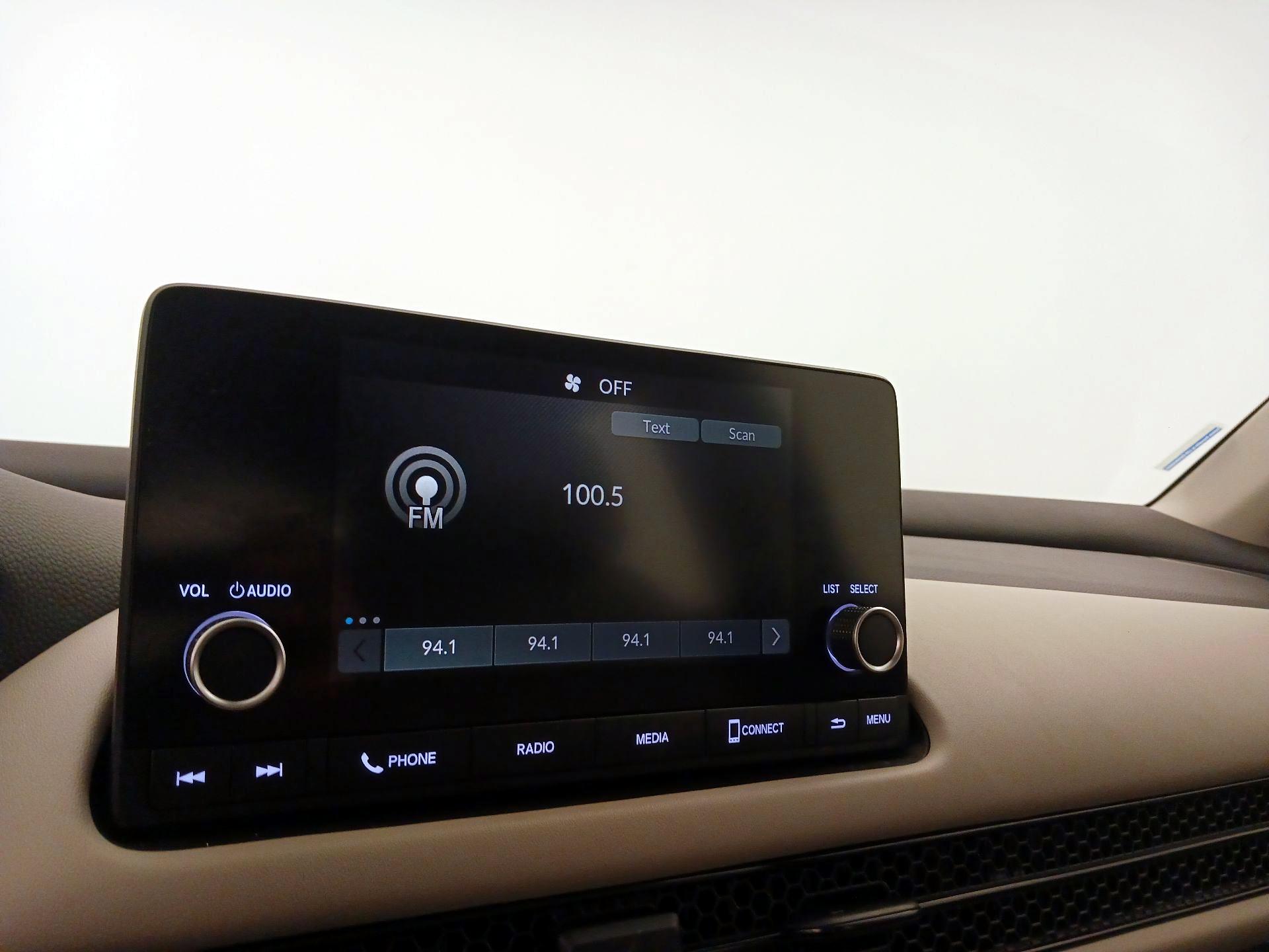 Thumbnail: 2023 Honda HR-V - 15