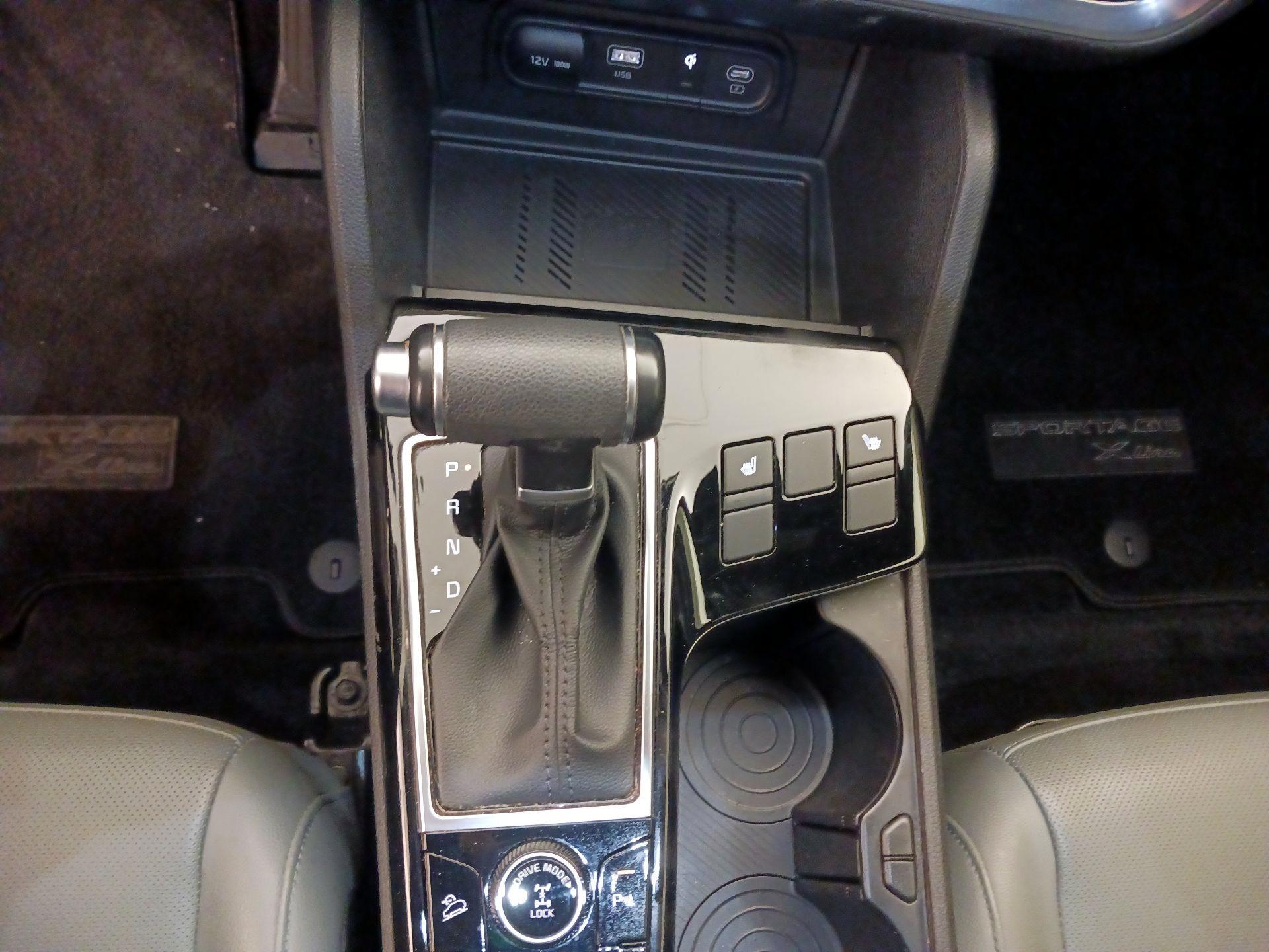 Thumbnail: 2023 Kia Sportage - 18