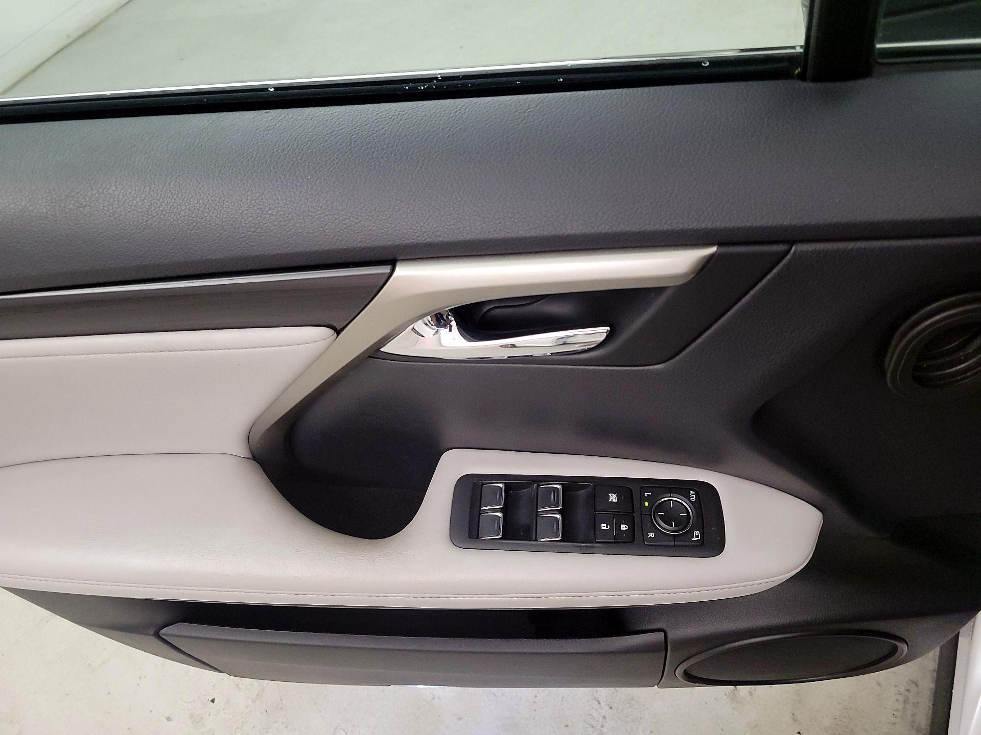 Thumbnail: 2022 Lexus RX - 12