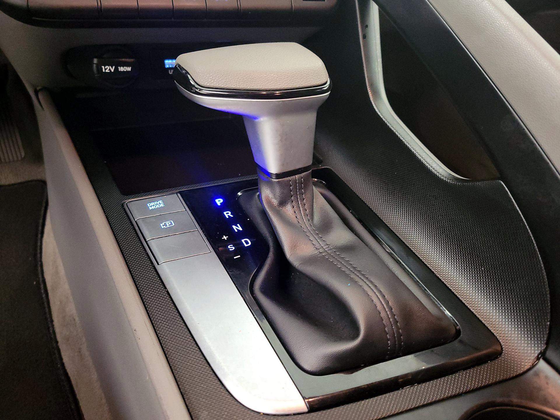 Thumbnail: 2023 Hyundai Elantra - 17