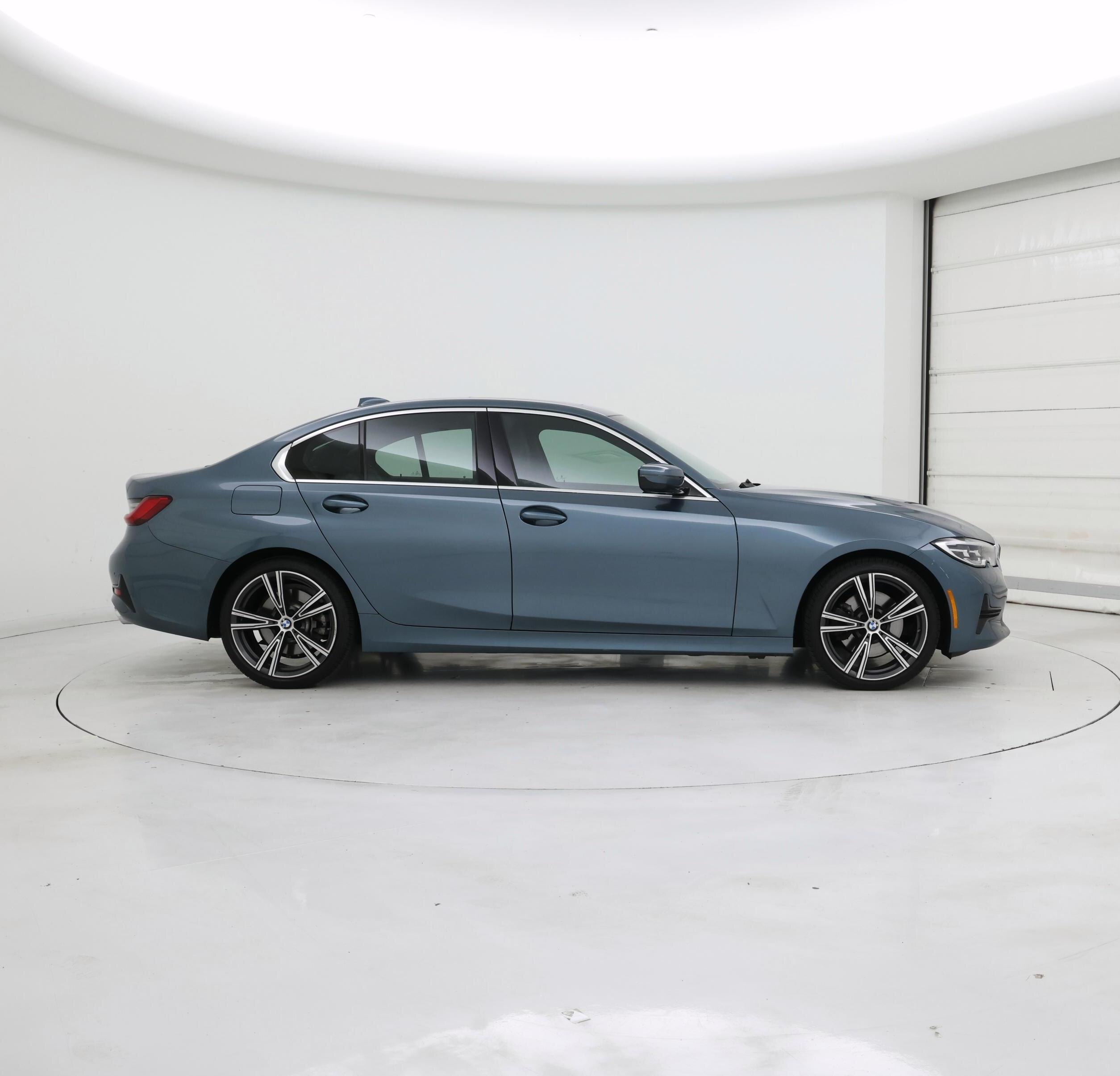 Thumbnail: 2021 BMW 3 Series - 7