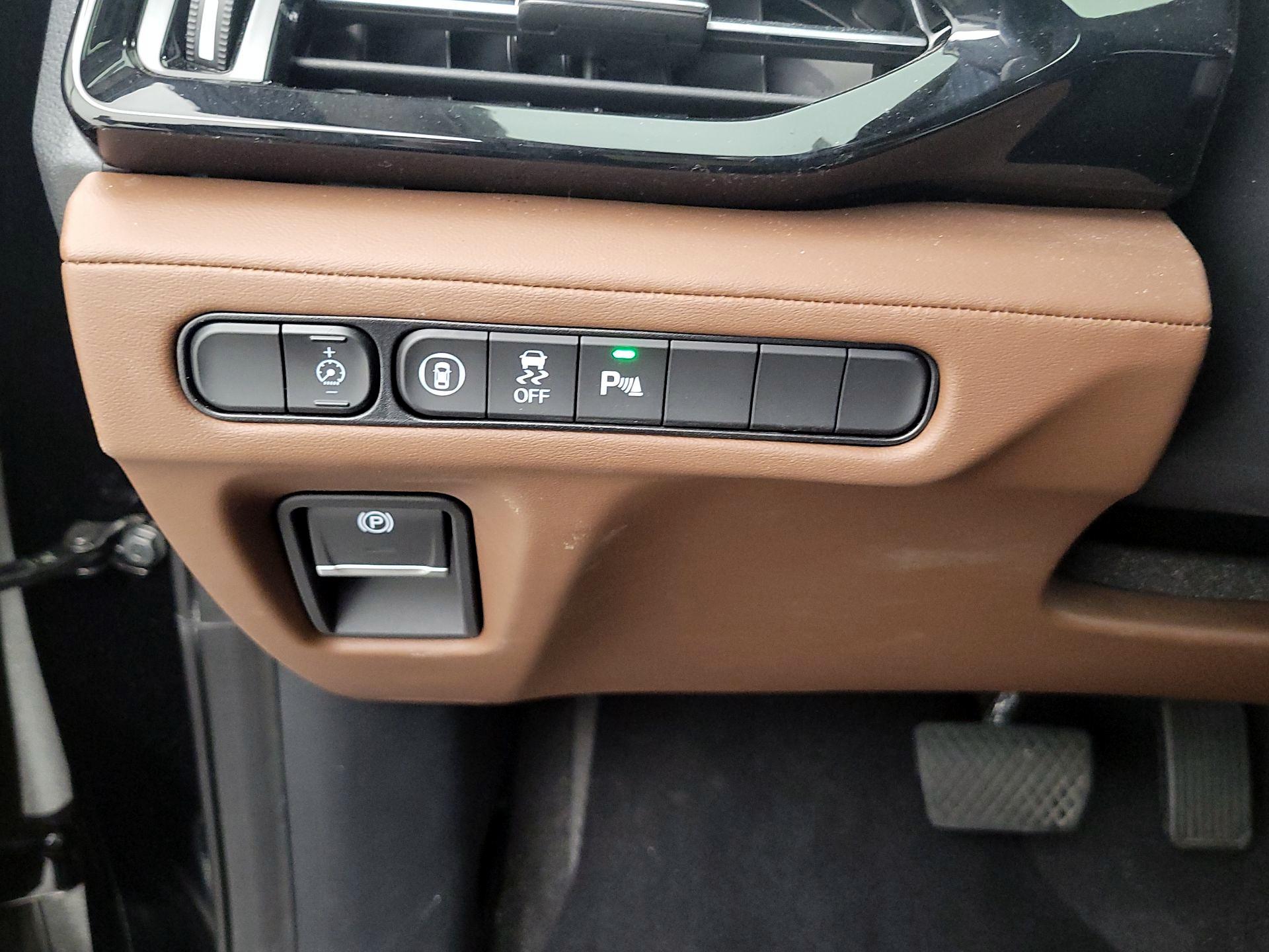 Thumbnail: 2023 Acura MDX - 13