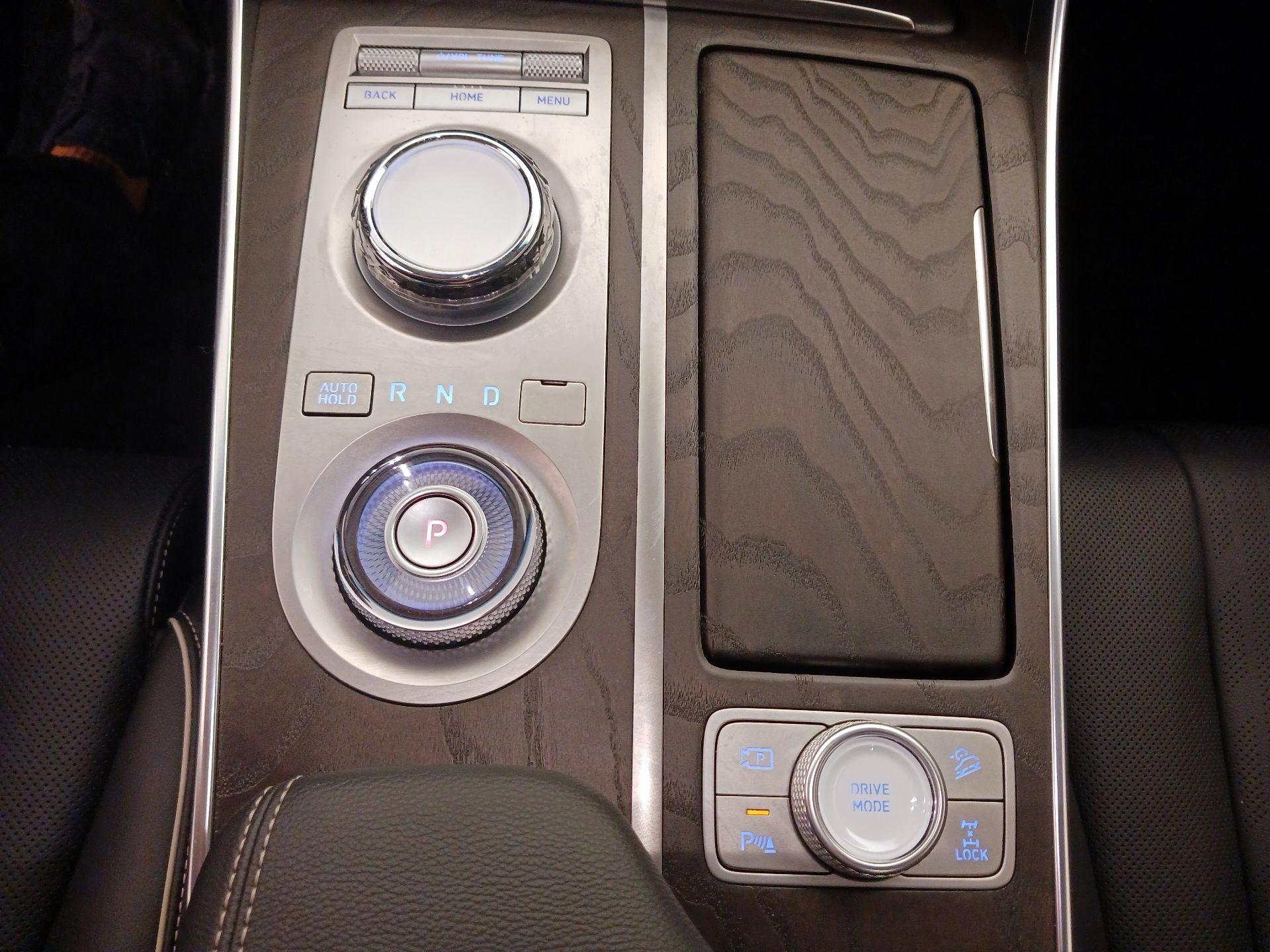 Thumbnail: 2024 Genesis GV80 - 18