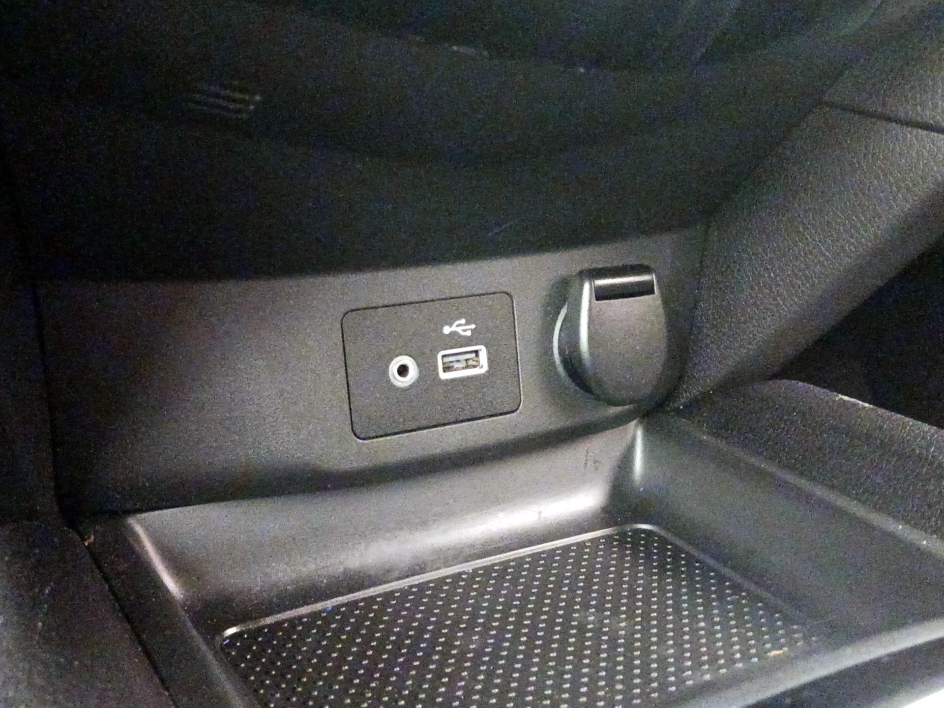 Thumbnail: 2022 Nissan Rogue Sport - 18