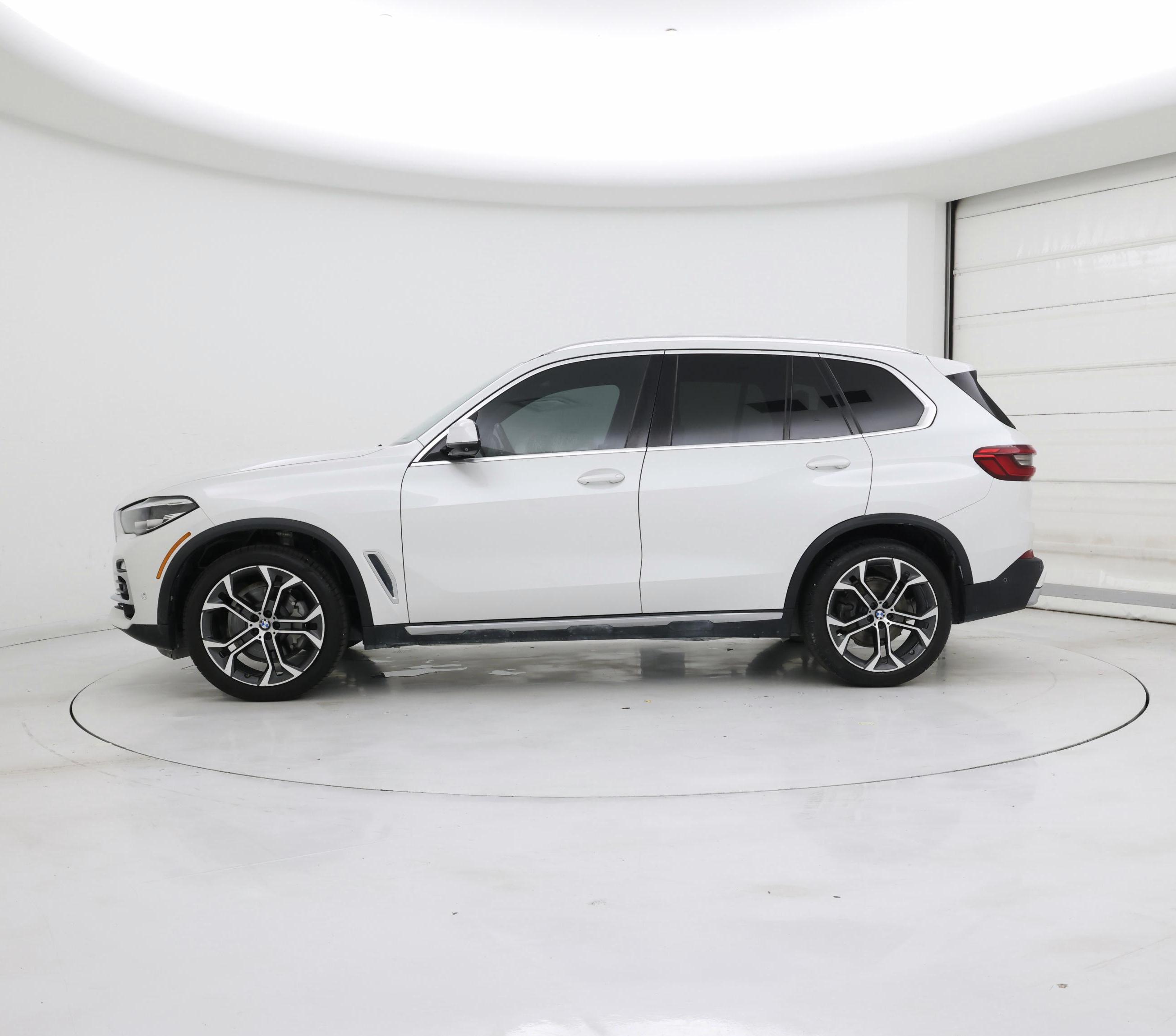 Thumbnail: 2020 BMW X5 - 3