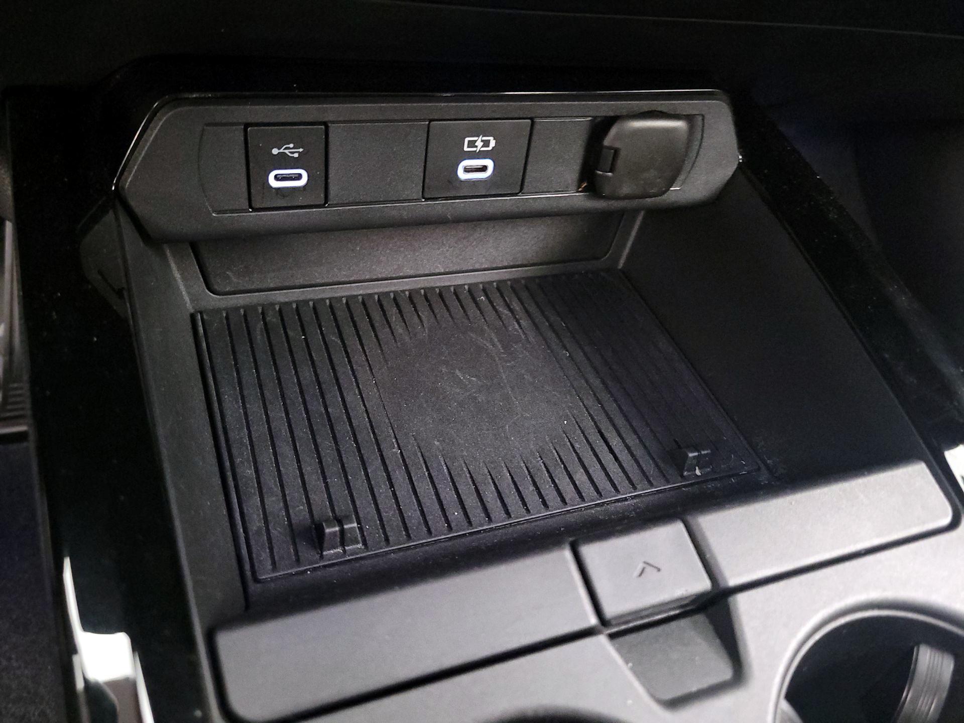 Thumbnail: 2024 Toyota Prius - 18