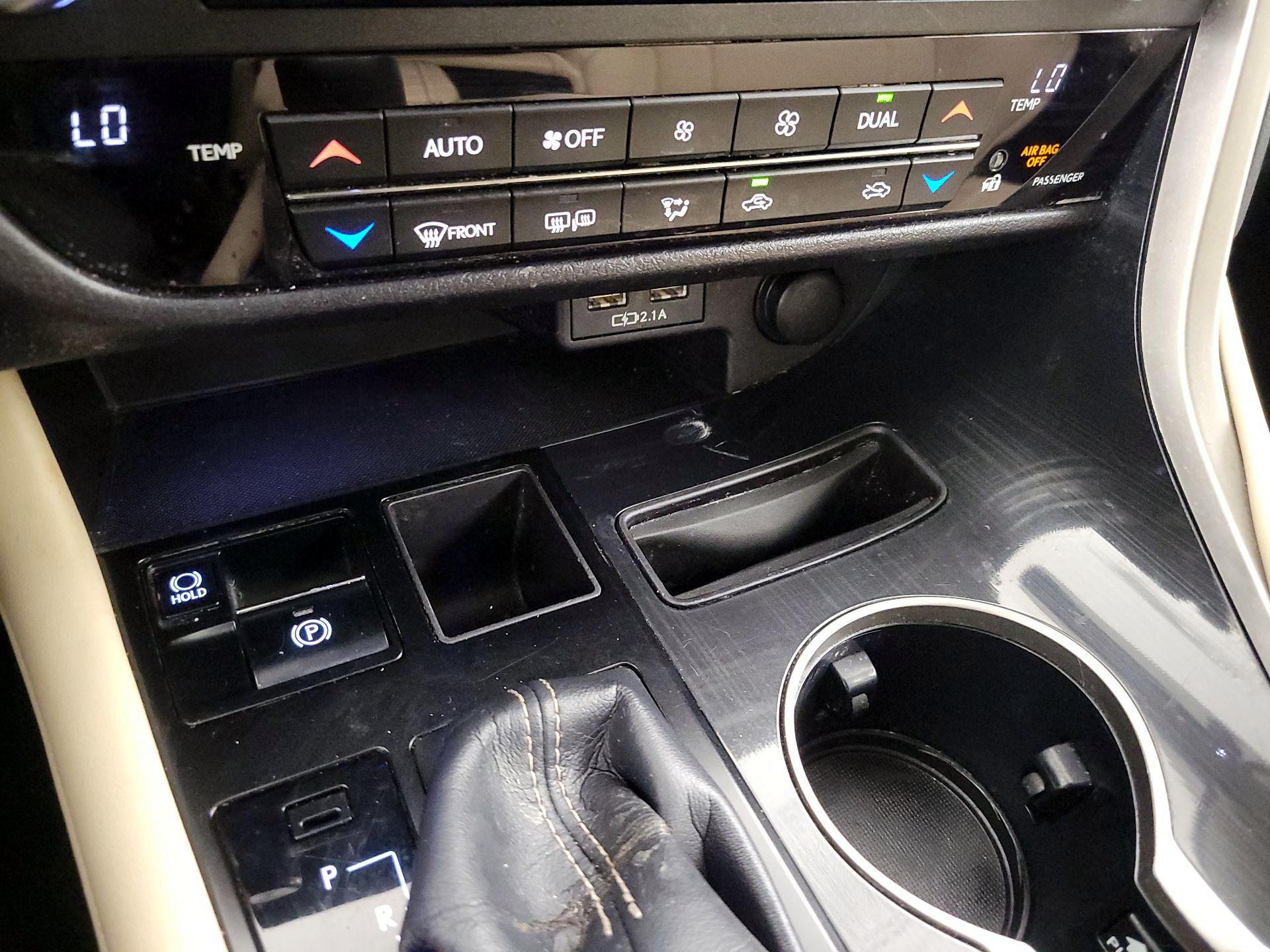 Thumbnail: 2021 Lexus RX - 16