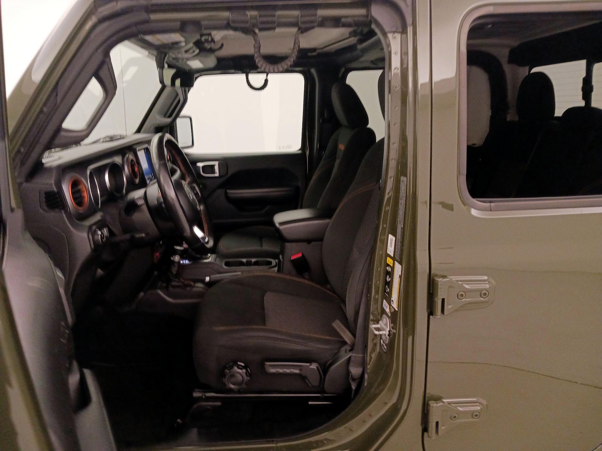 Thumbnail: 2021 Jeep Gladiator - 11