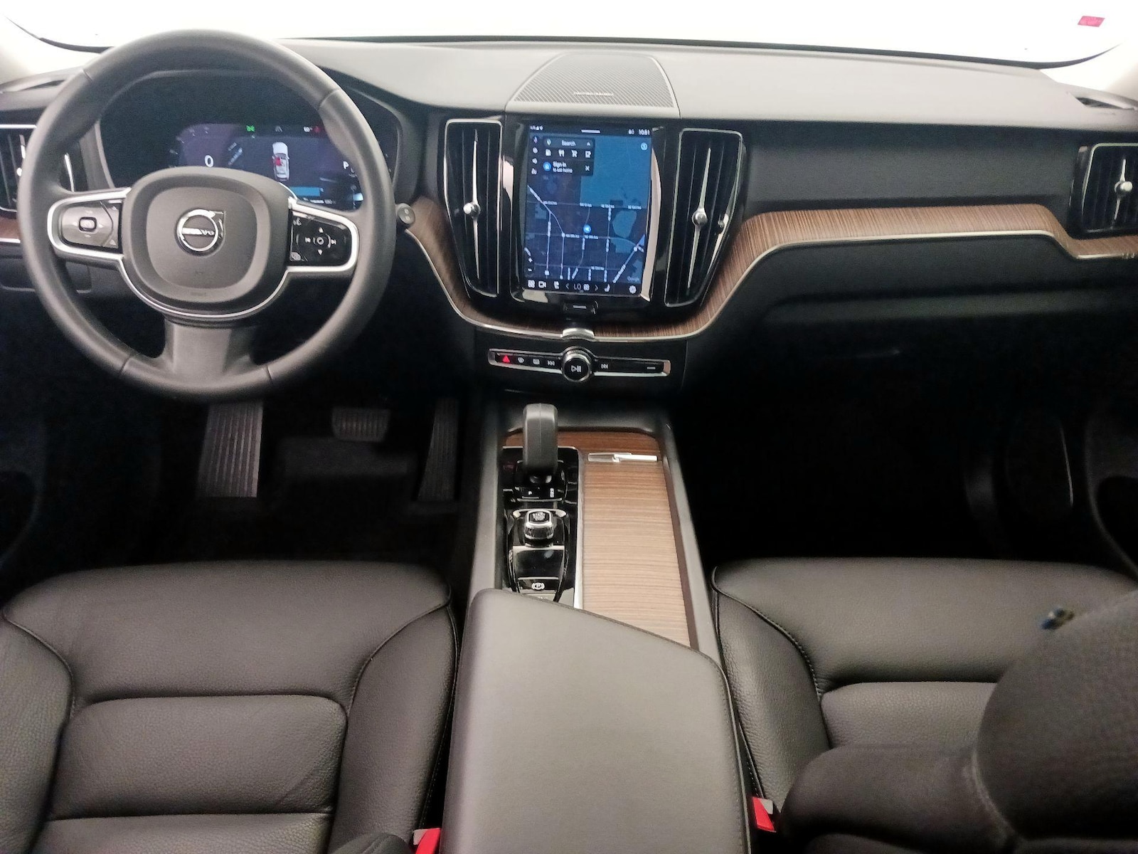 2023 Volvo XC60 Plus - Photo 10