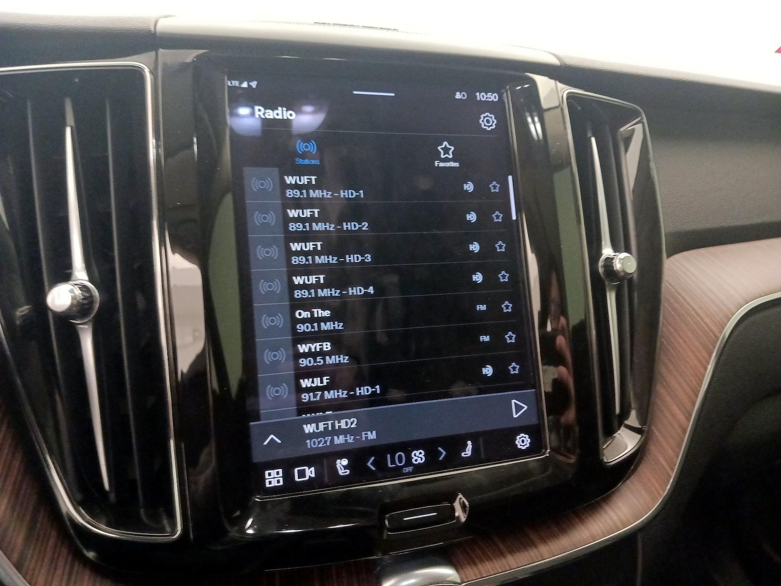 2023 Volvo XC60 Plus - Photo 17