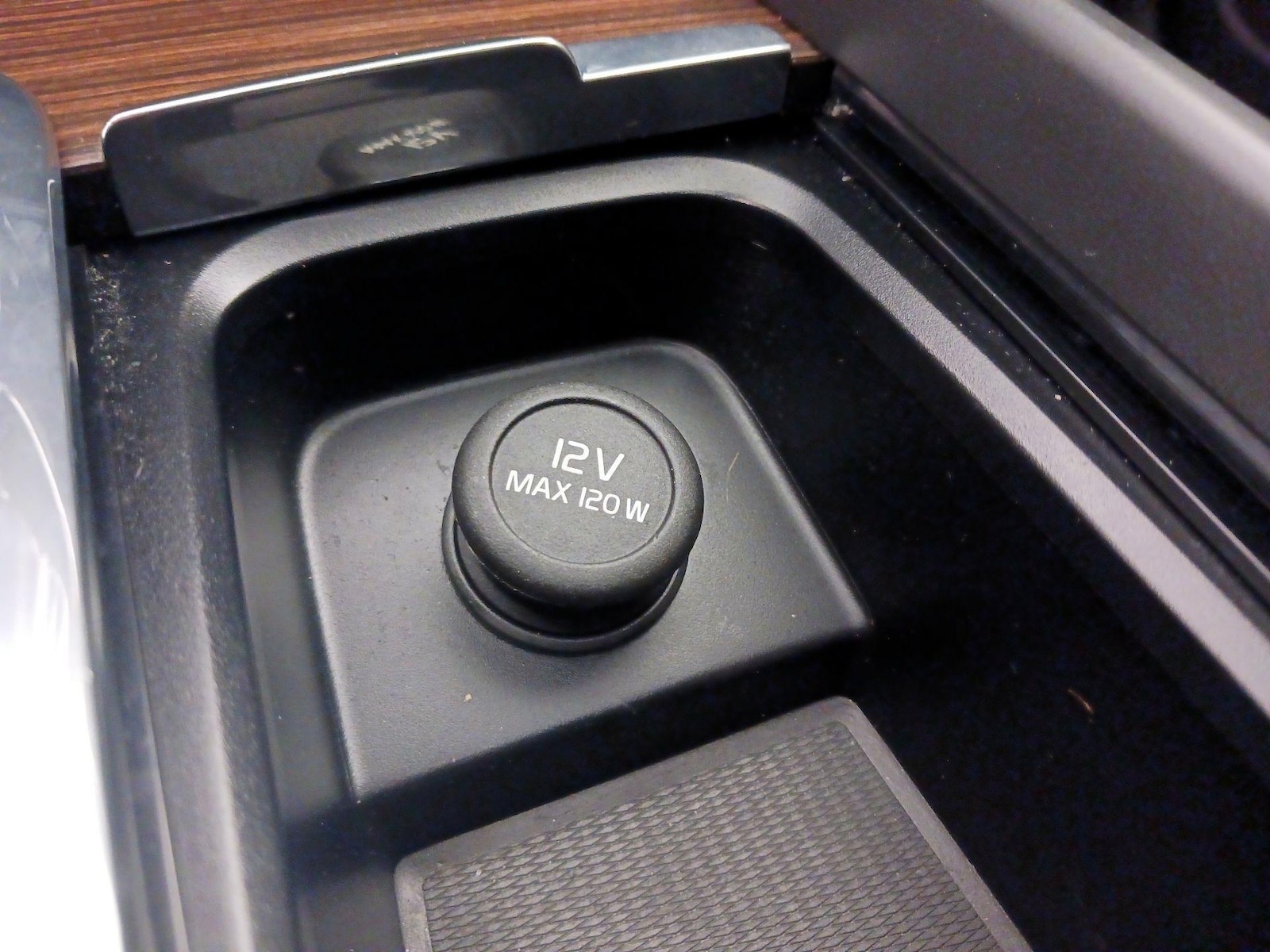 2023 Volvo XC60 Plus - Photo 20