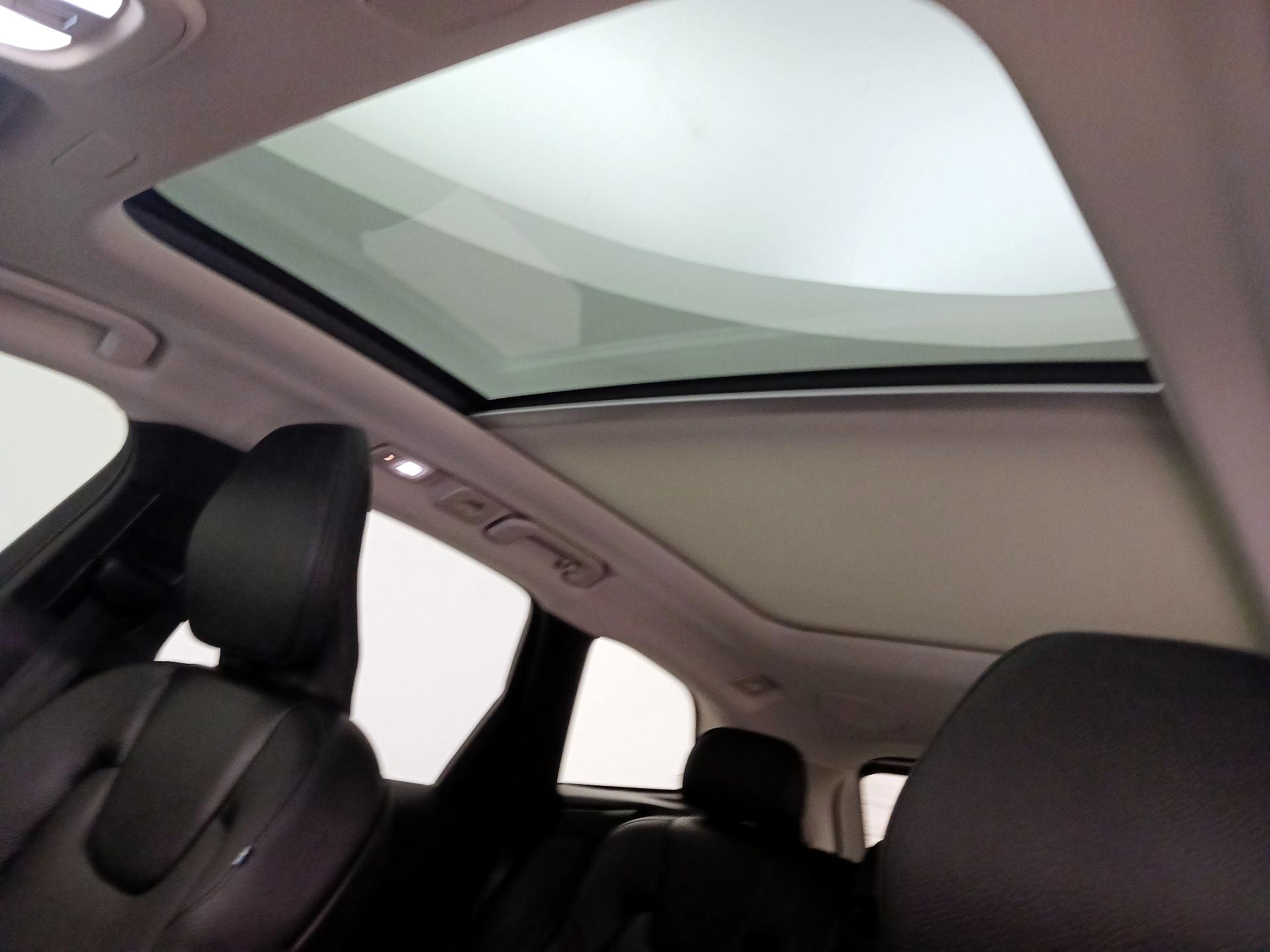 Thumbnail: 2023 Volvo XC60 - 20