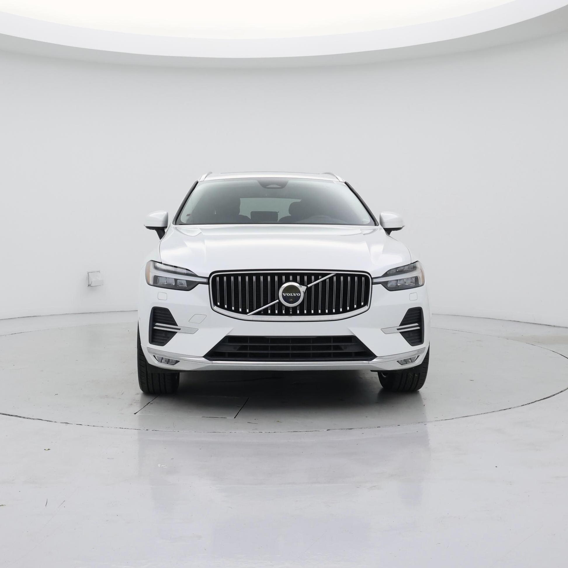 Thumbnail: 2023 Volvo XC60 - 5