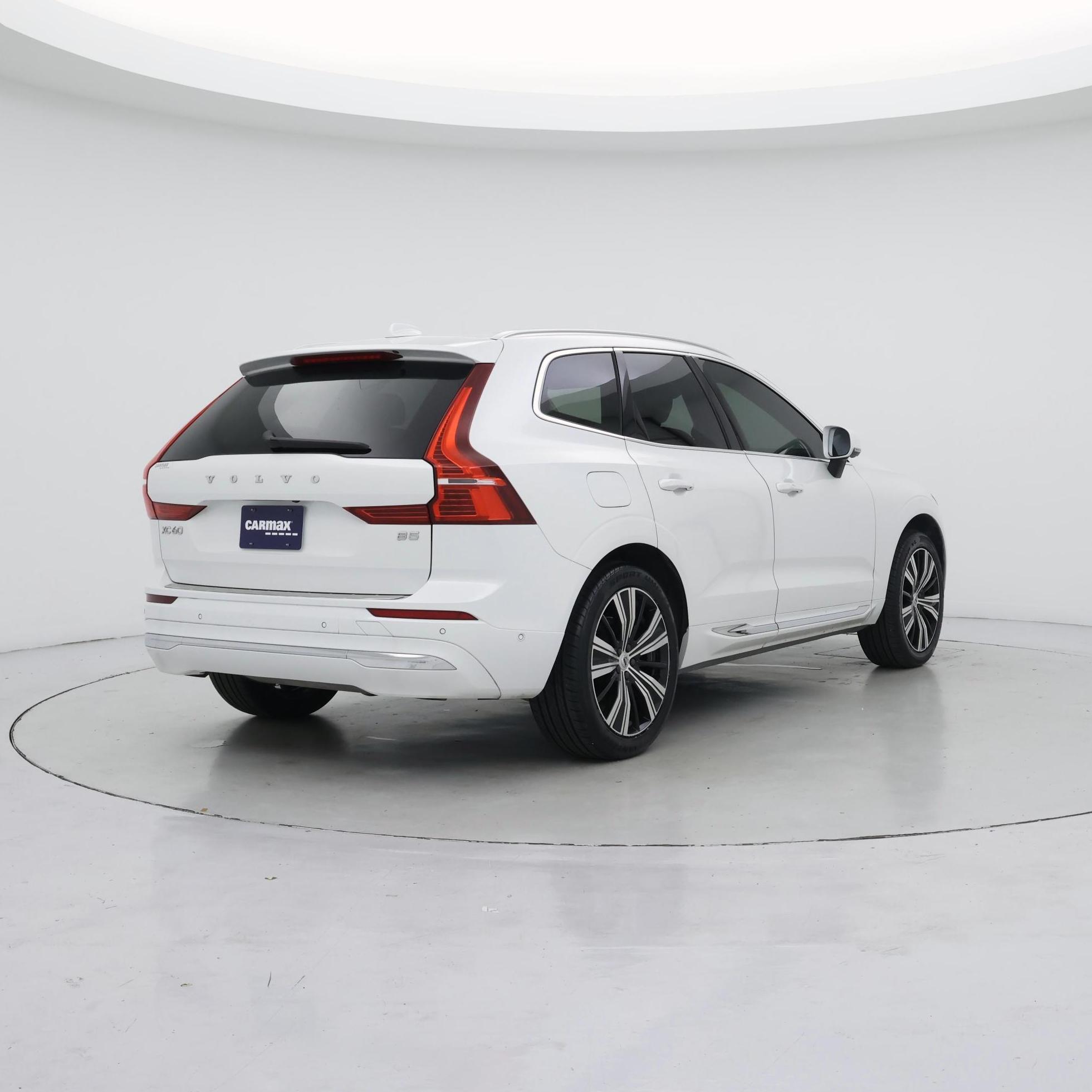 Thumbnail: 2023 Volvo XC60 - 8
