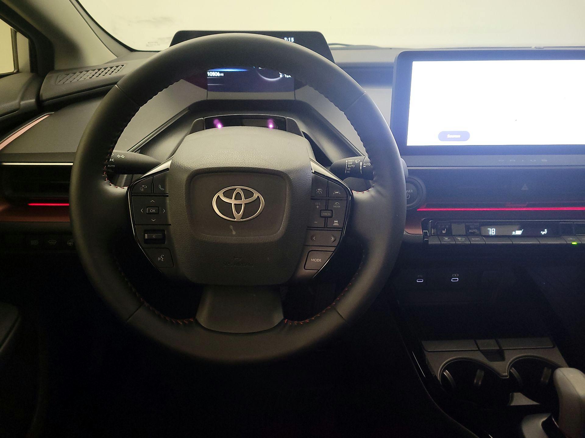 Thumbnail: 2024 Toyota Prius Prime - 10