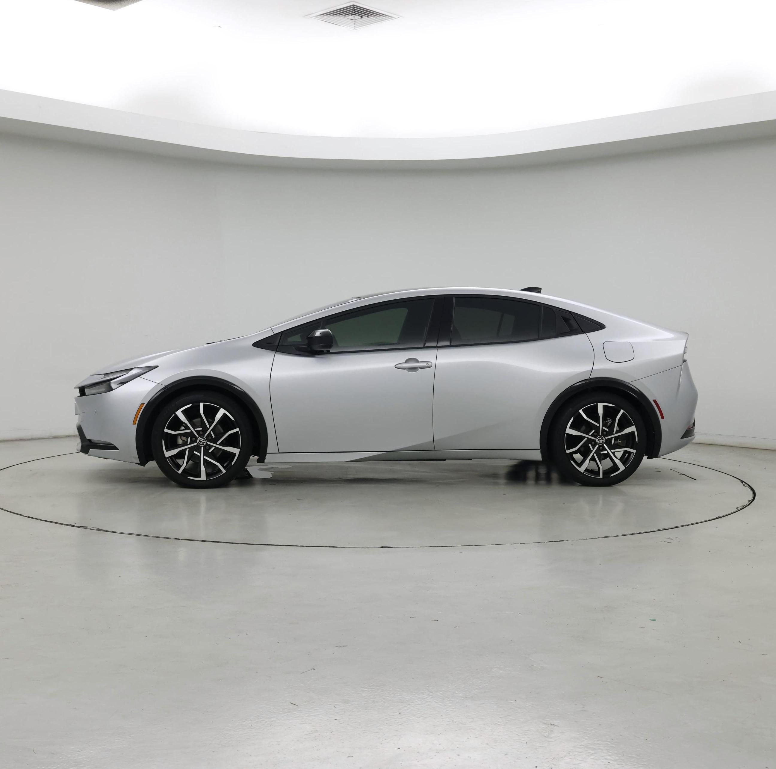 Thumbnail: 2024 Toyota Prius Prime - 3