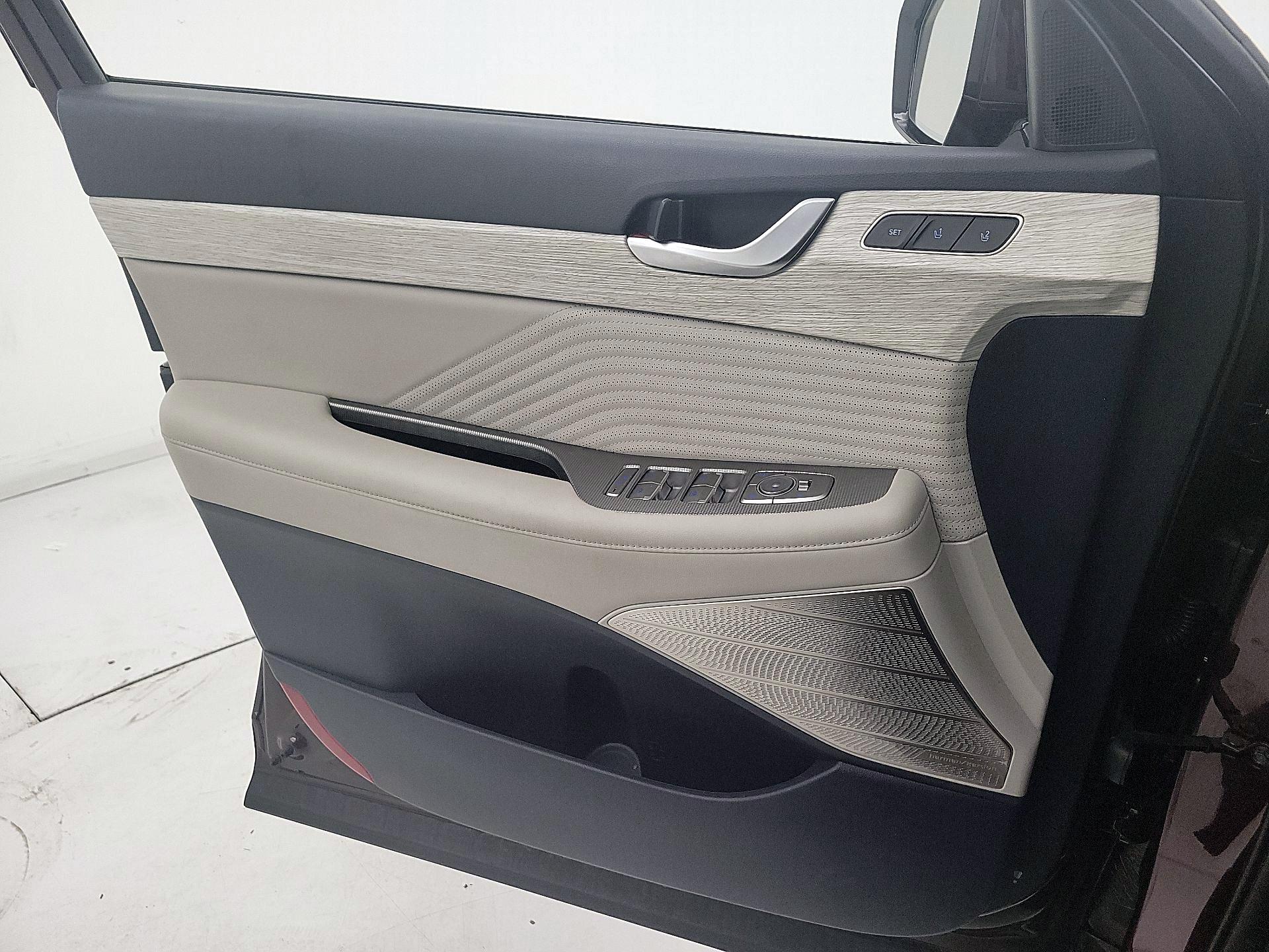 Thumbnail: 2023 Hyundai Palisade - 12