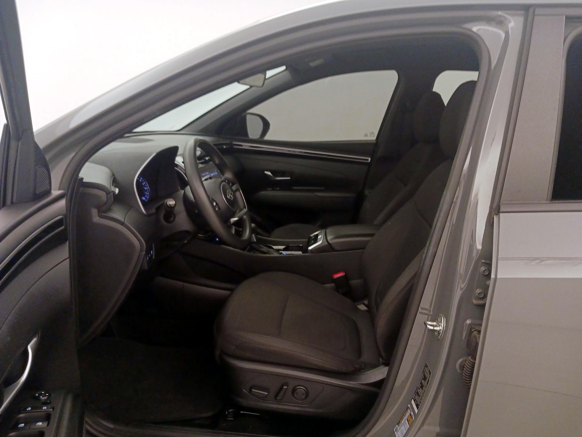 Thumbnail: 2023 Hyundai Santa Cruz - 11