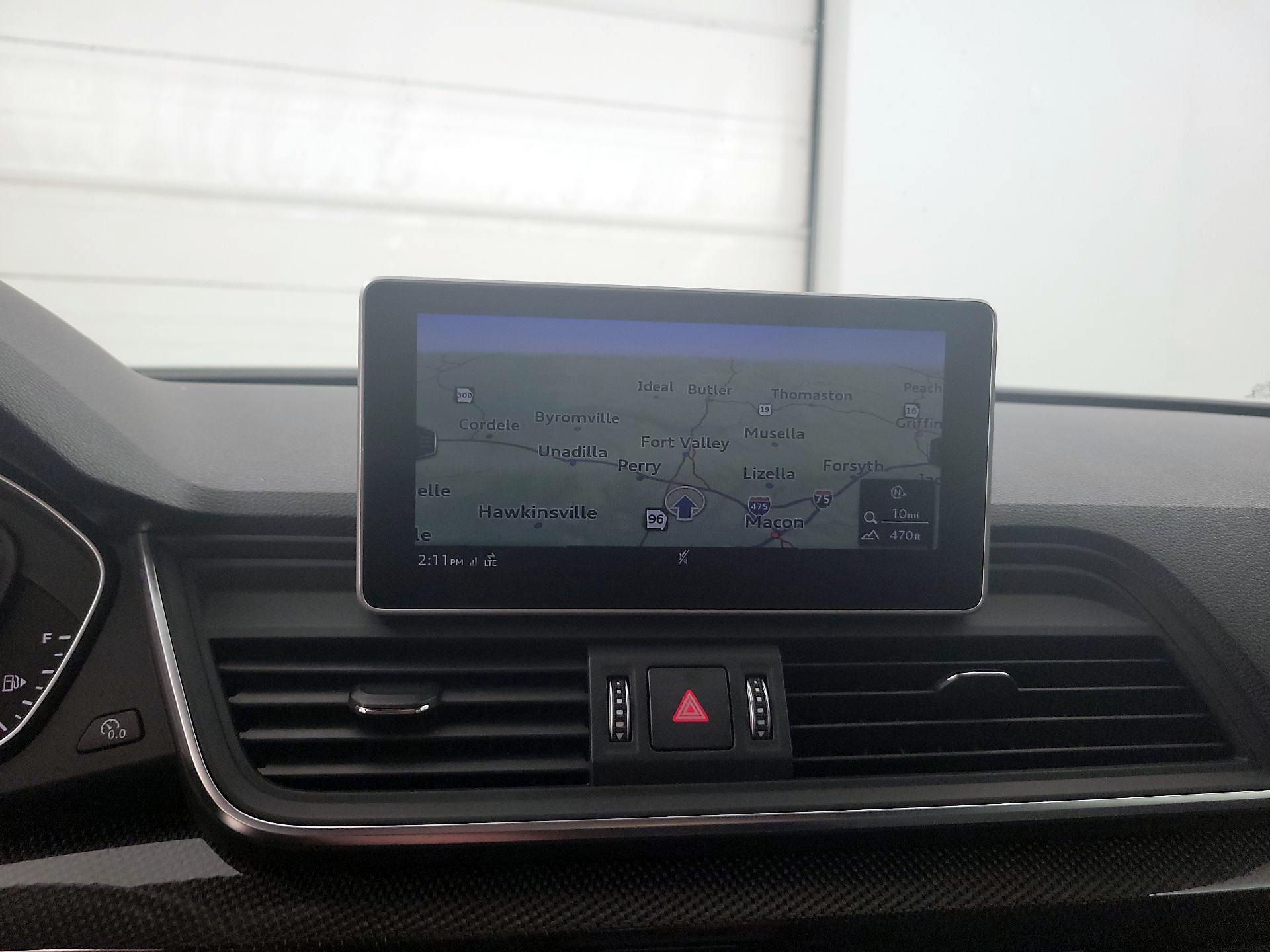 Thumbnail: 2020 Audi SQ5 - 14