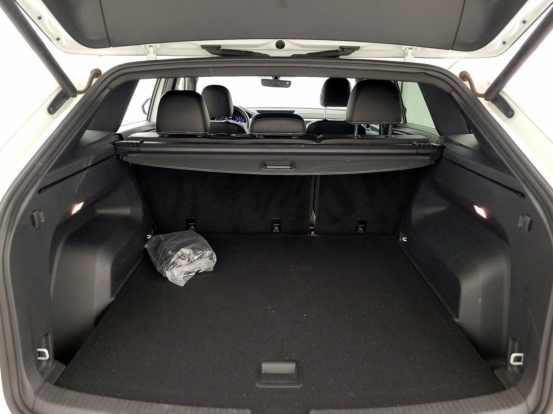 Thumbnail: 2022 Volkswagen Atlas - 20