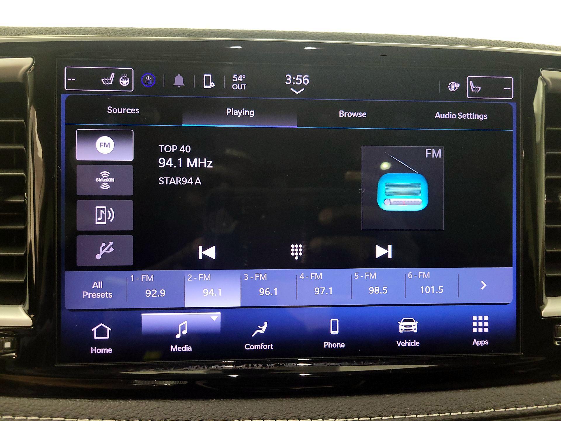 Thumbnail: 2023 Chrysler Pacifica - 15