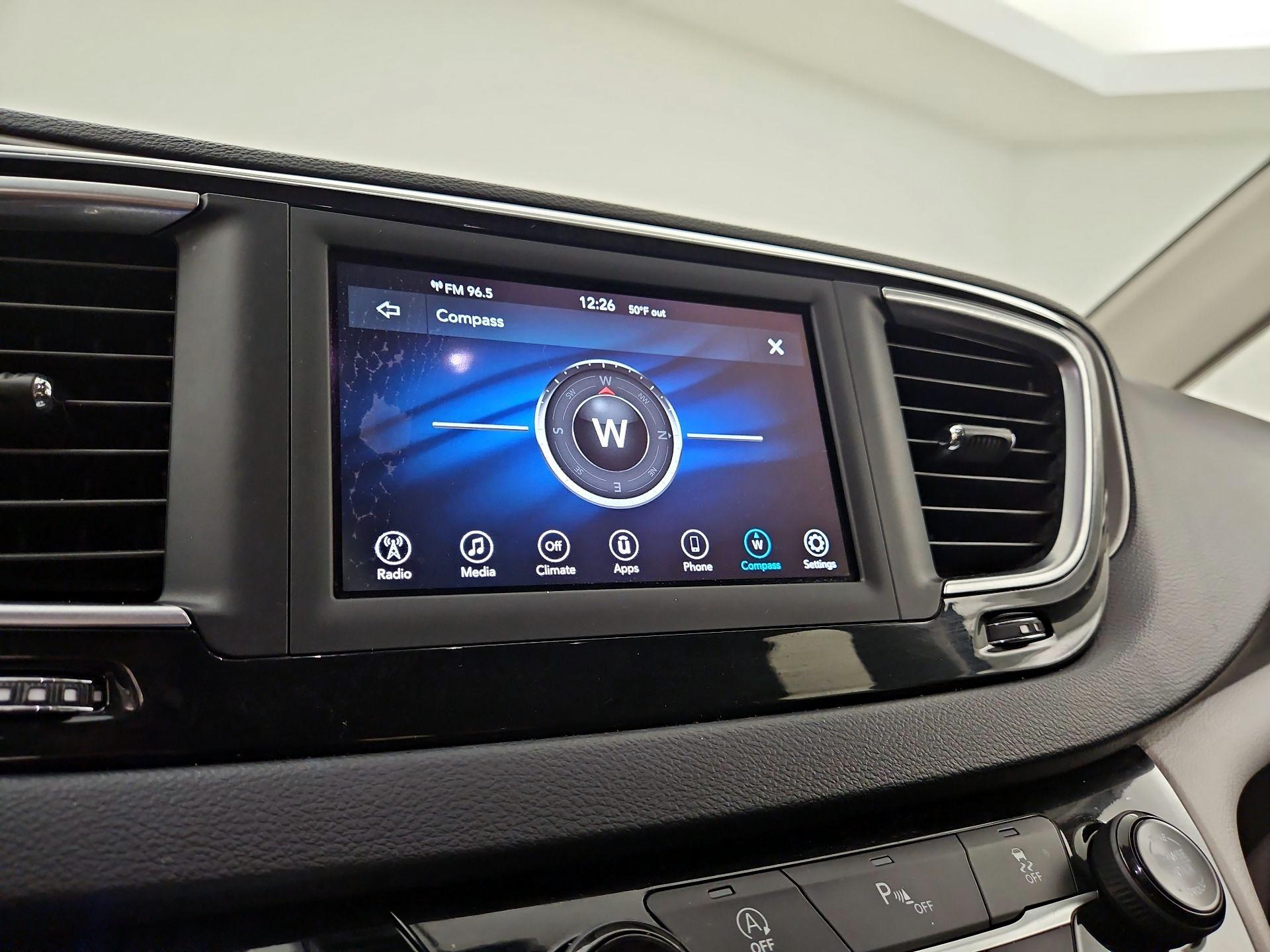 Thumbnail: 2020 Chrysler Pacifica - 14