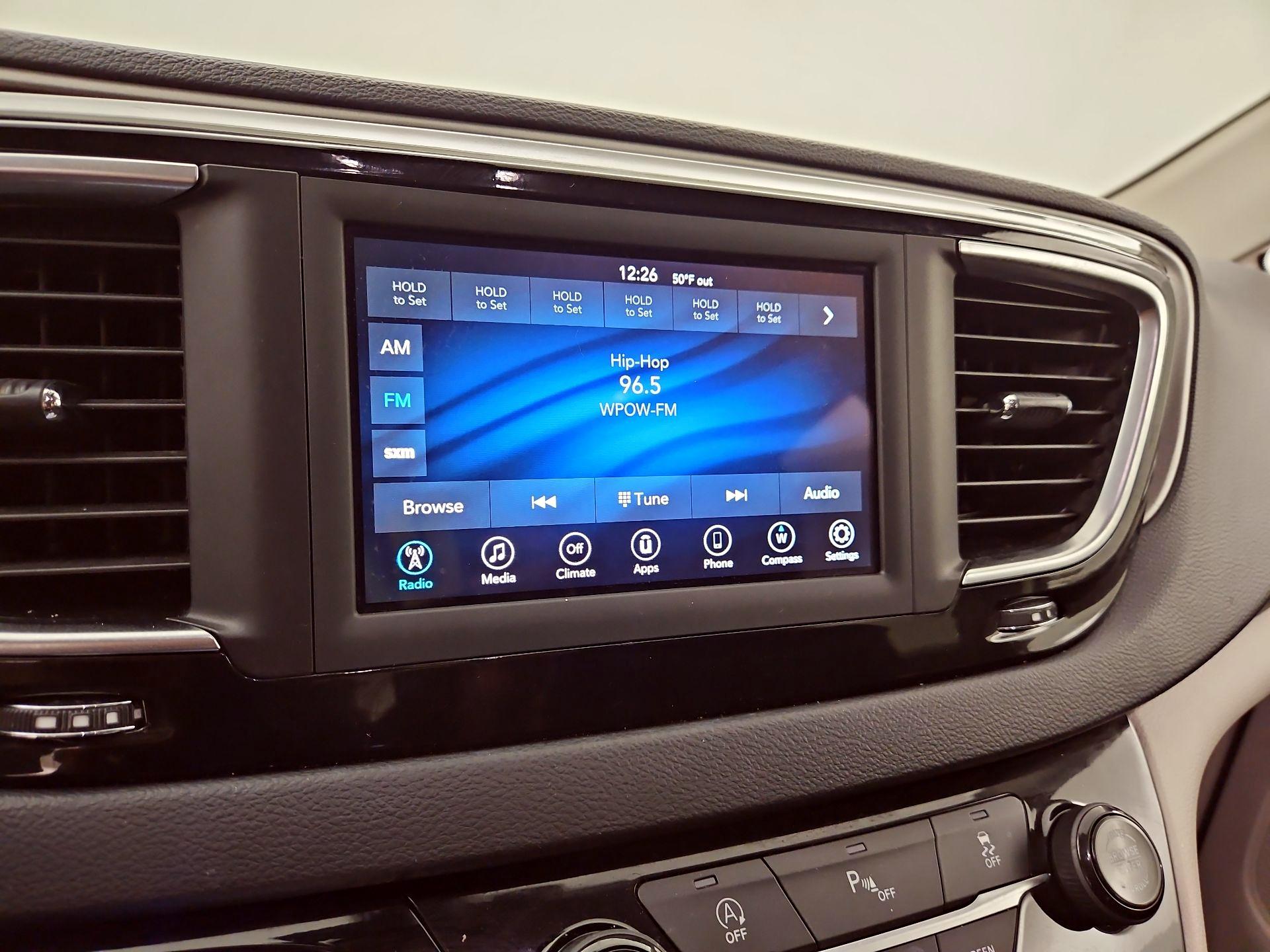 Thumbnail: 2020 Chrysler Pacifica - 16