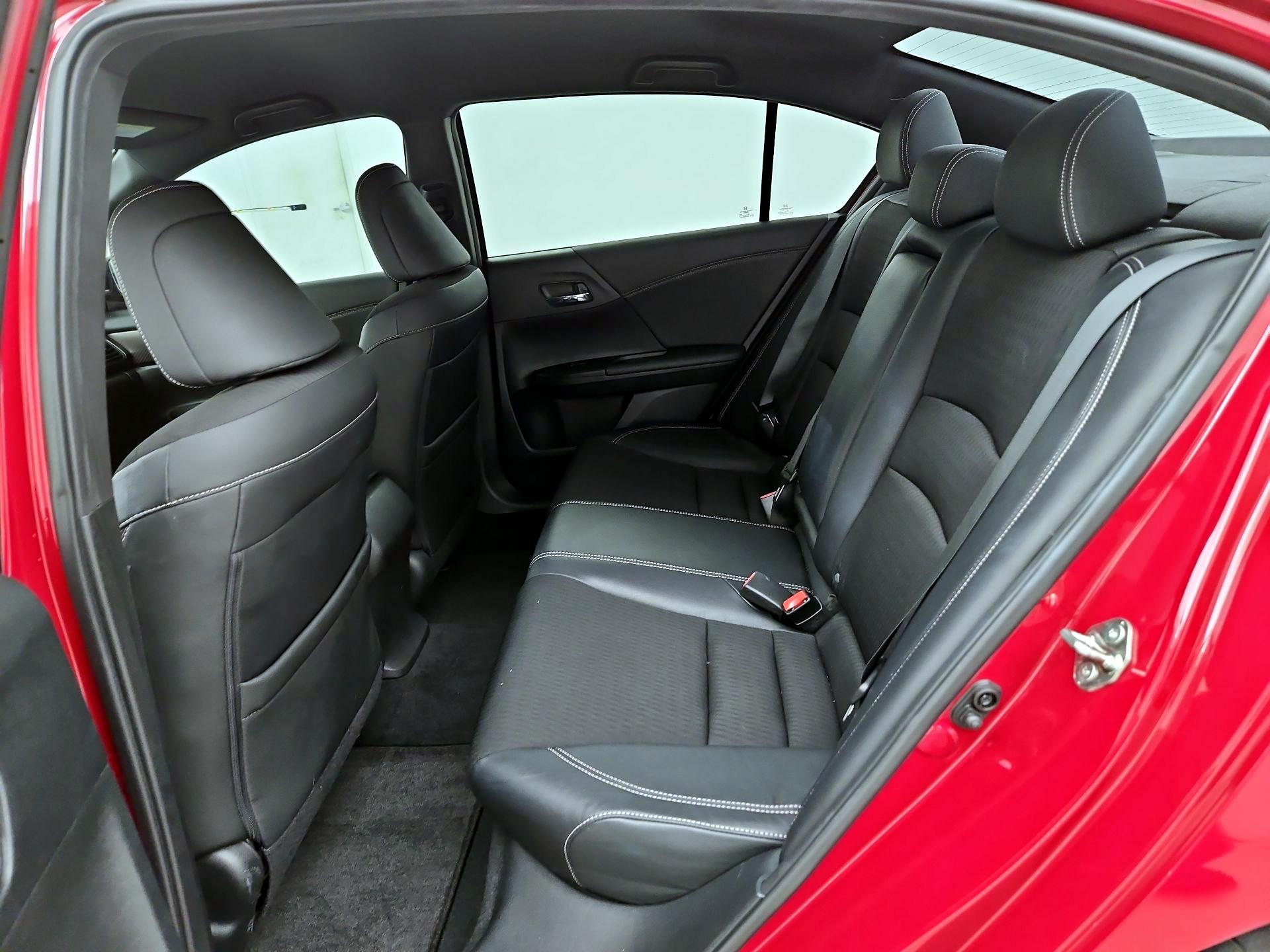 Thumbnail: 2017 Honda Accord - 19