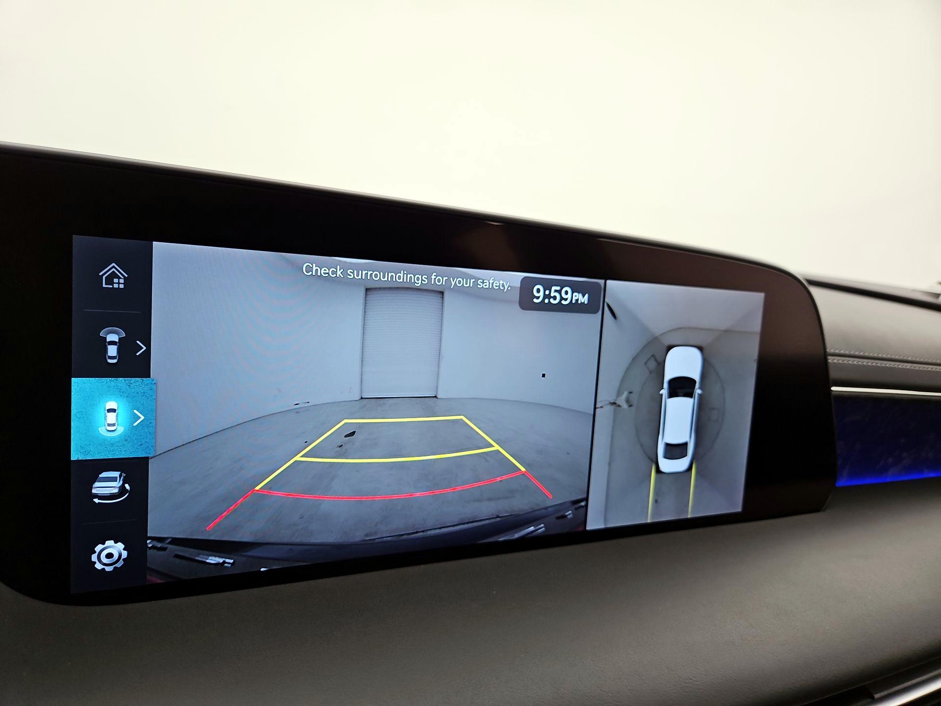 Thumbnail: 2023 Genesis G90 - 15